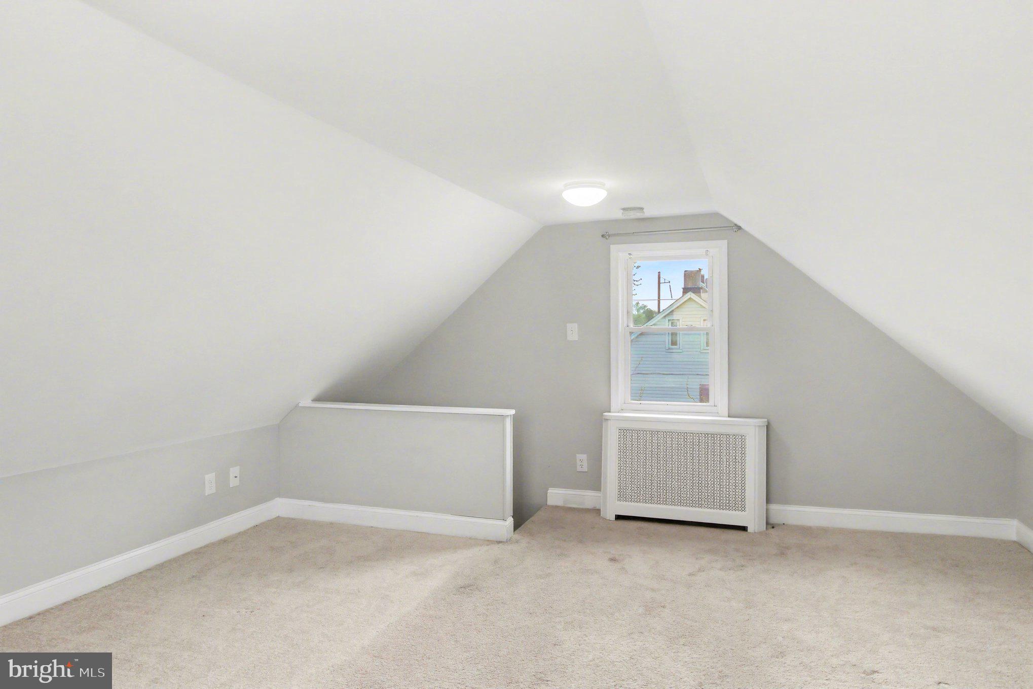 GLENSIDE - Residential