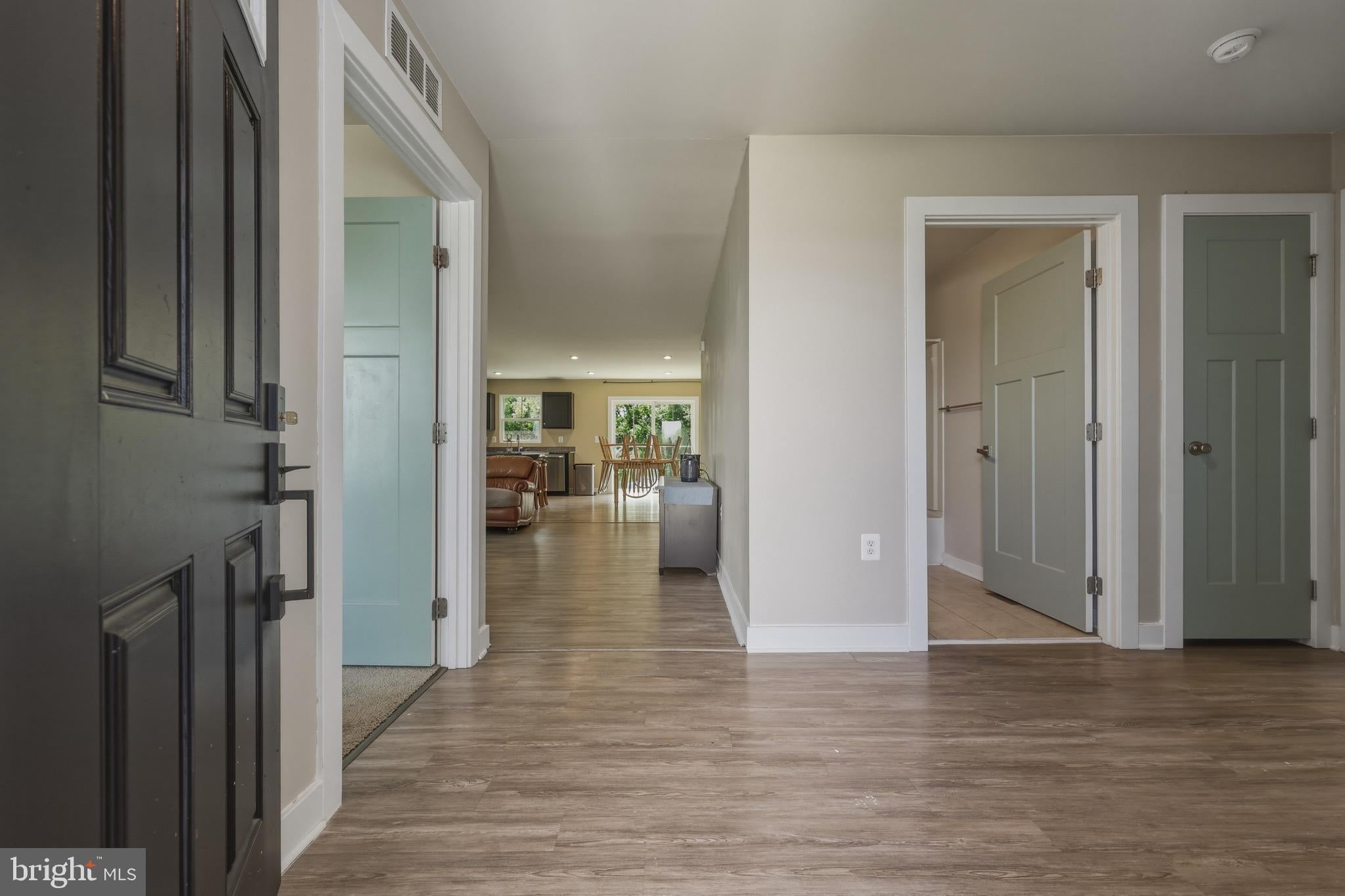 43 ELSTOW WAY