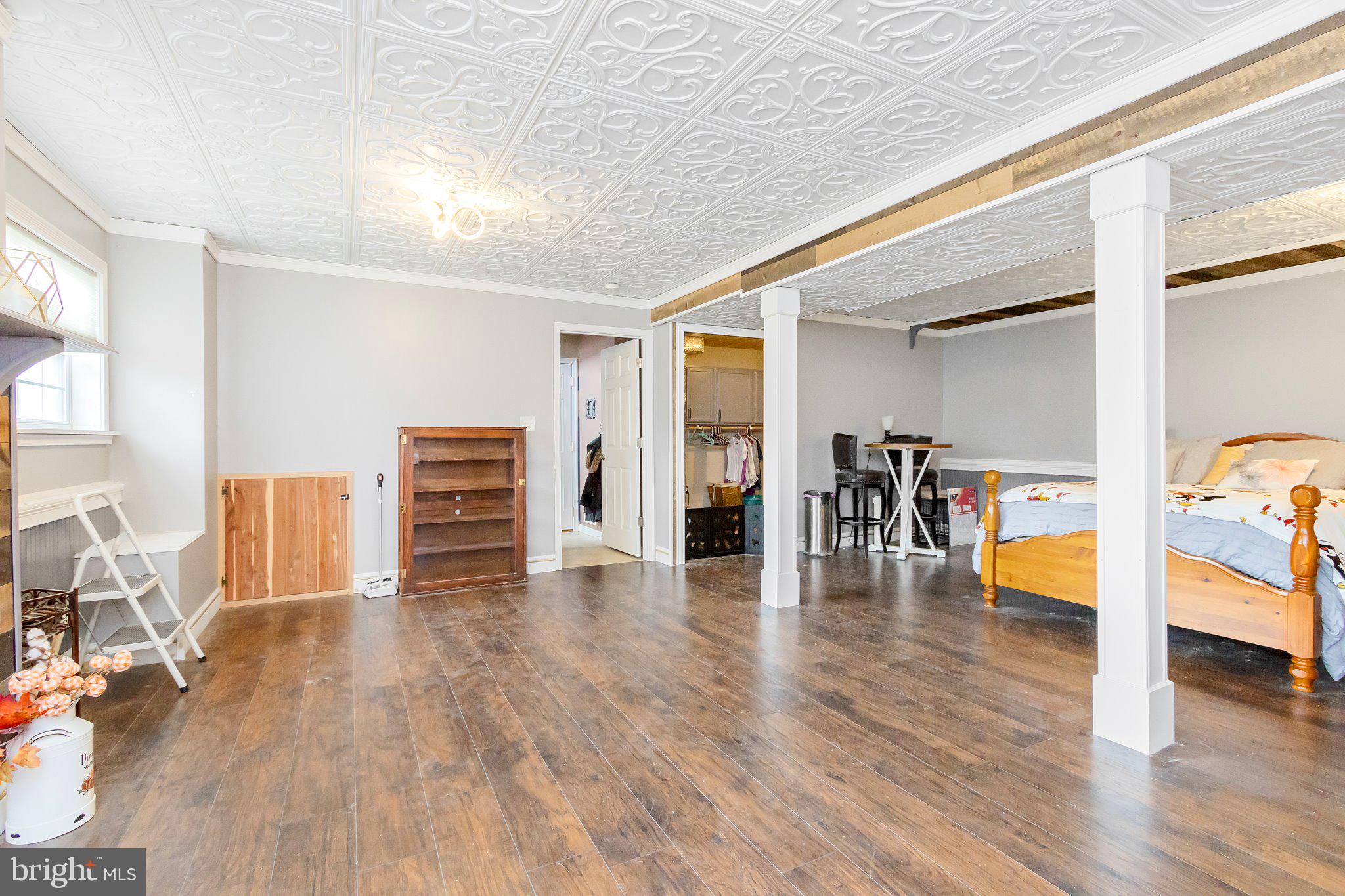 RIDGEFIELD - Residential