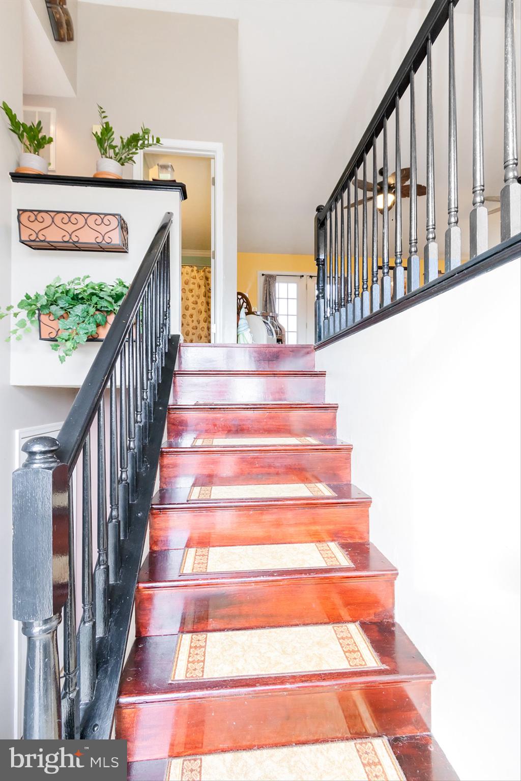 RIDGEFIELD - Residential