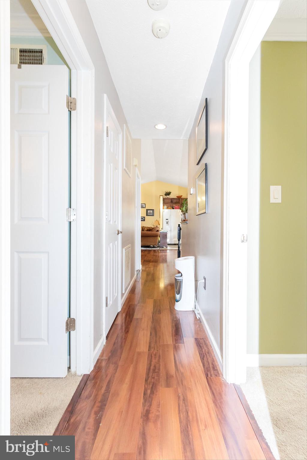 RIDGEFIELD - Residential