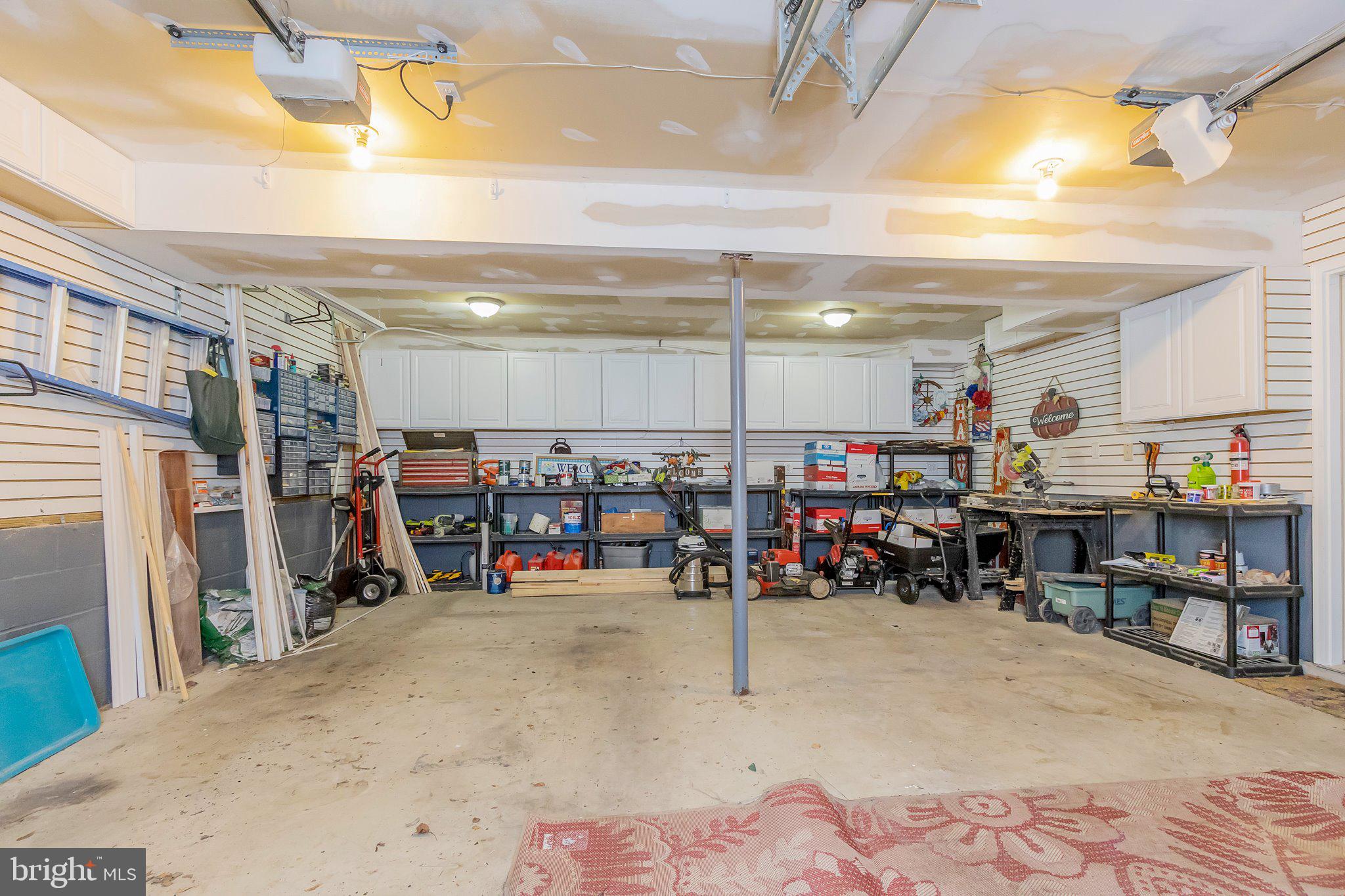 RIDGEFIELD - Residential