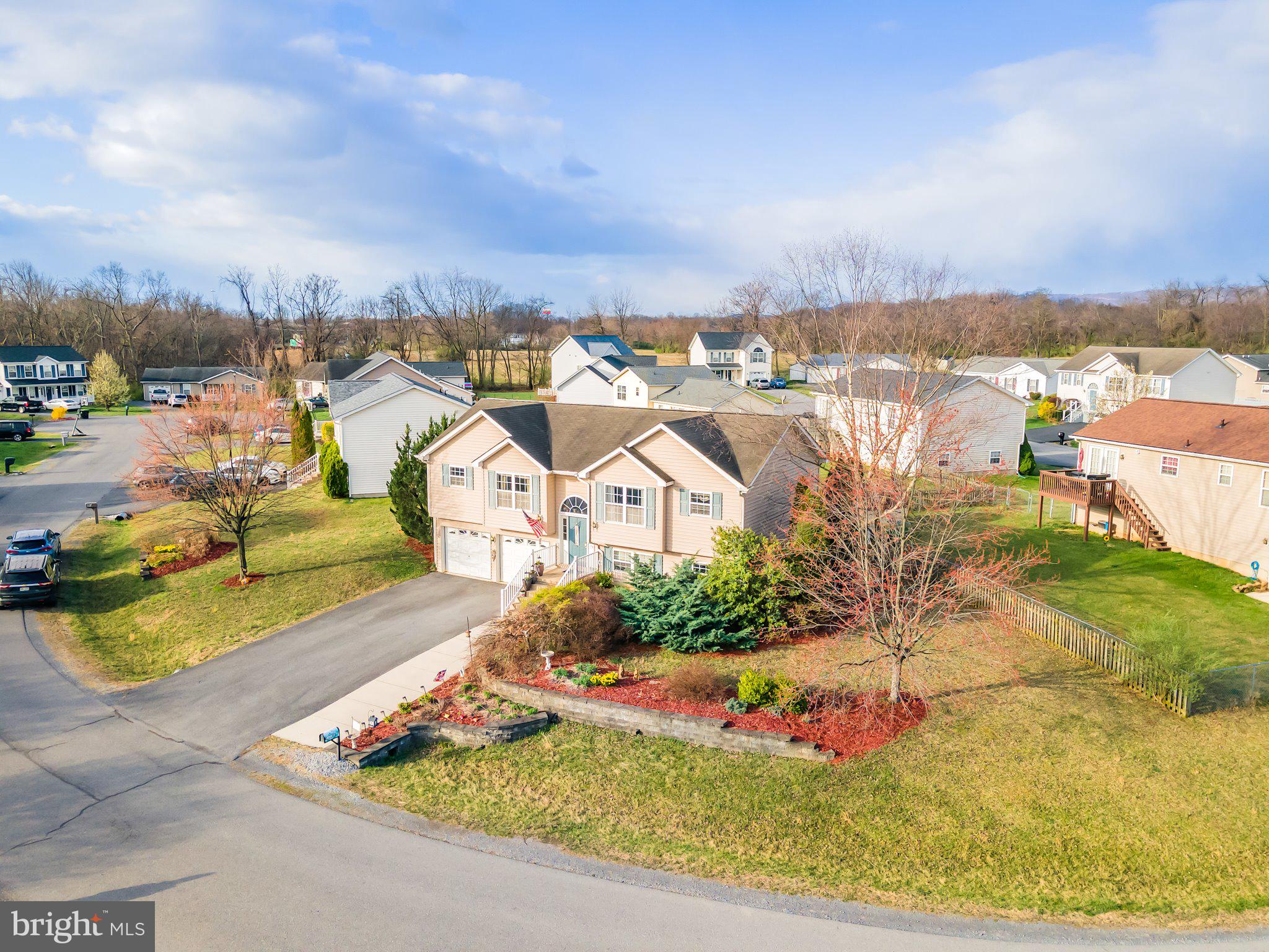 RIDGEFIELD - Residential