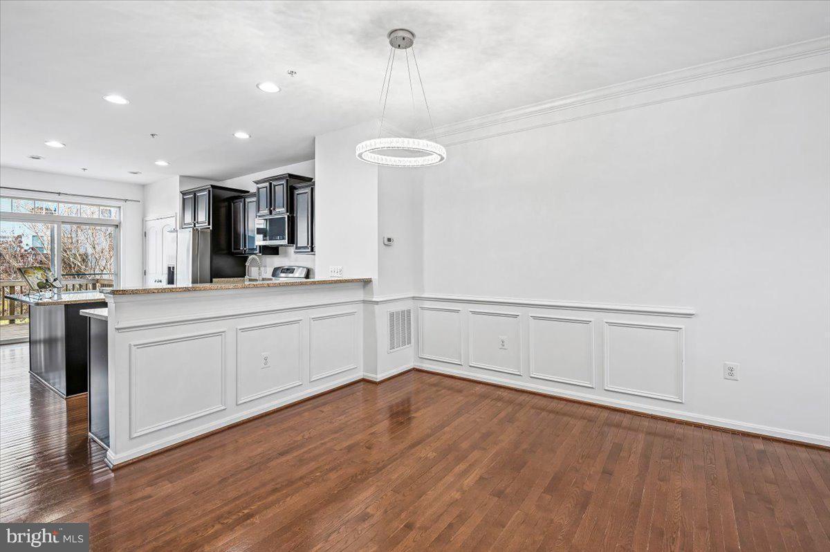 CANTERBURY VILLAGE - Residential