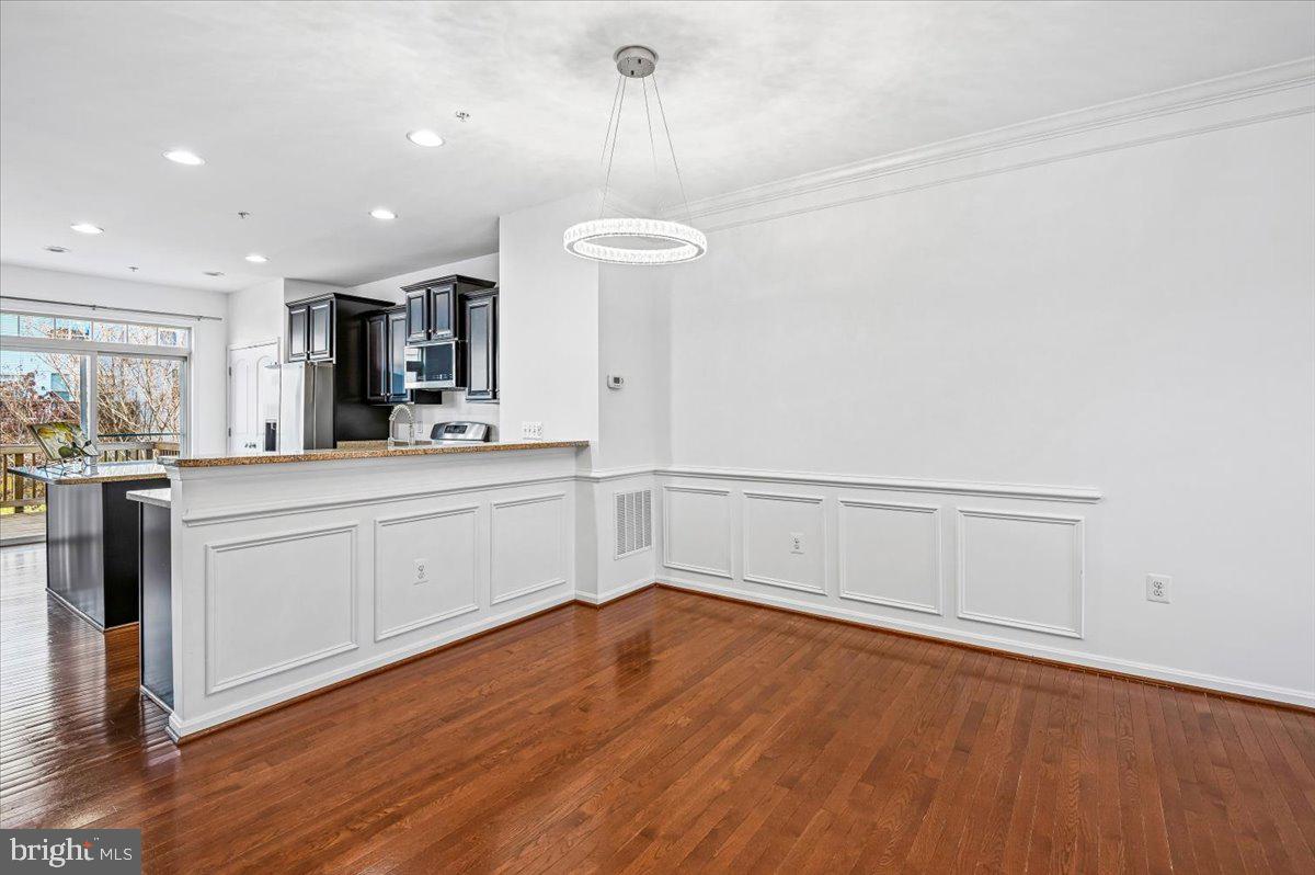 CANTERBURY VILLAGE - Residential