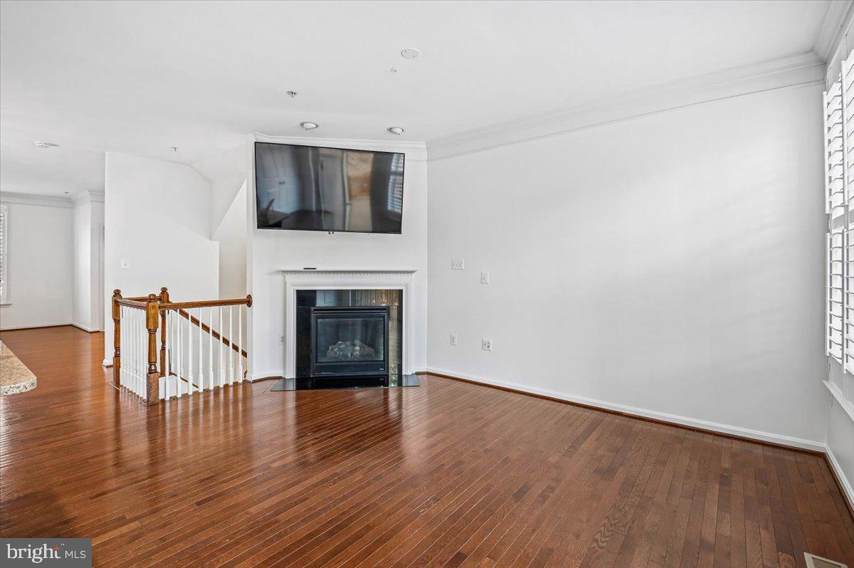 CANTERBURY VILLAGE - Residential