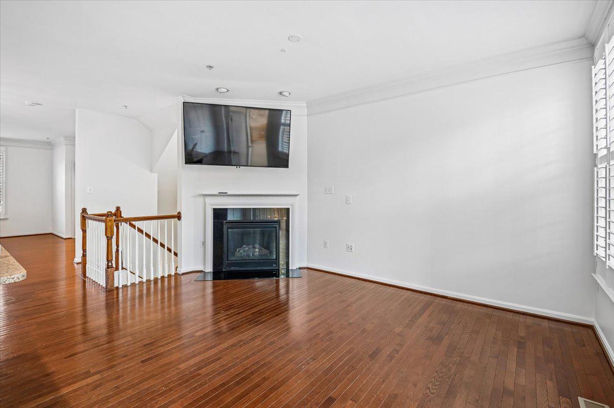 CANTERBURY VILLAGE - Residential