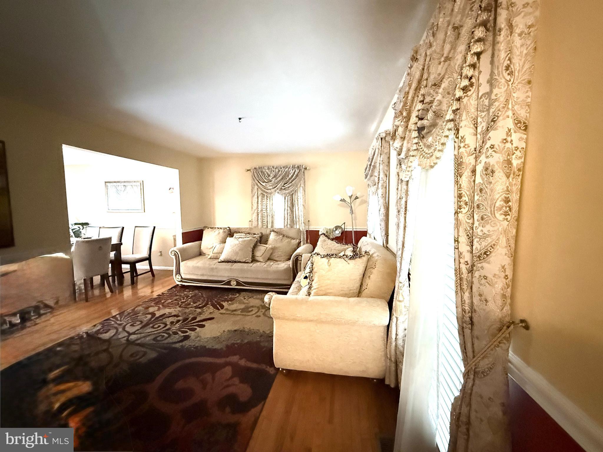 10305 JAYESELLE DRIVE