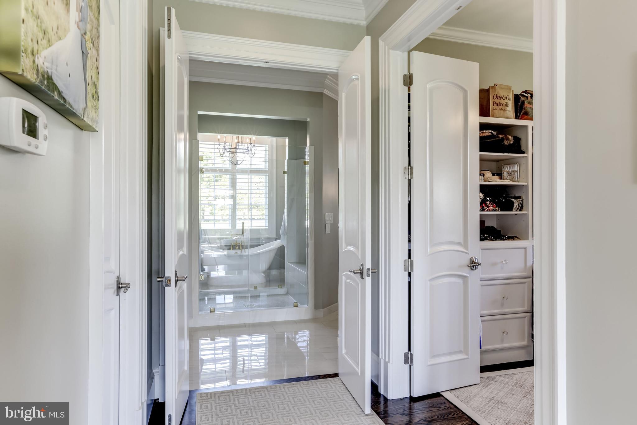 CREIGHTON FARMS - Residential