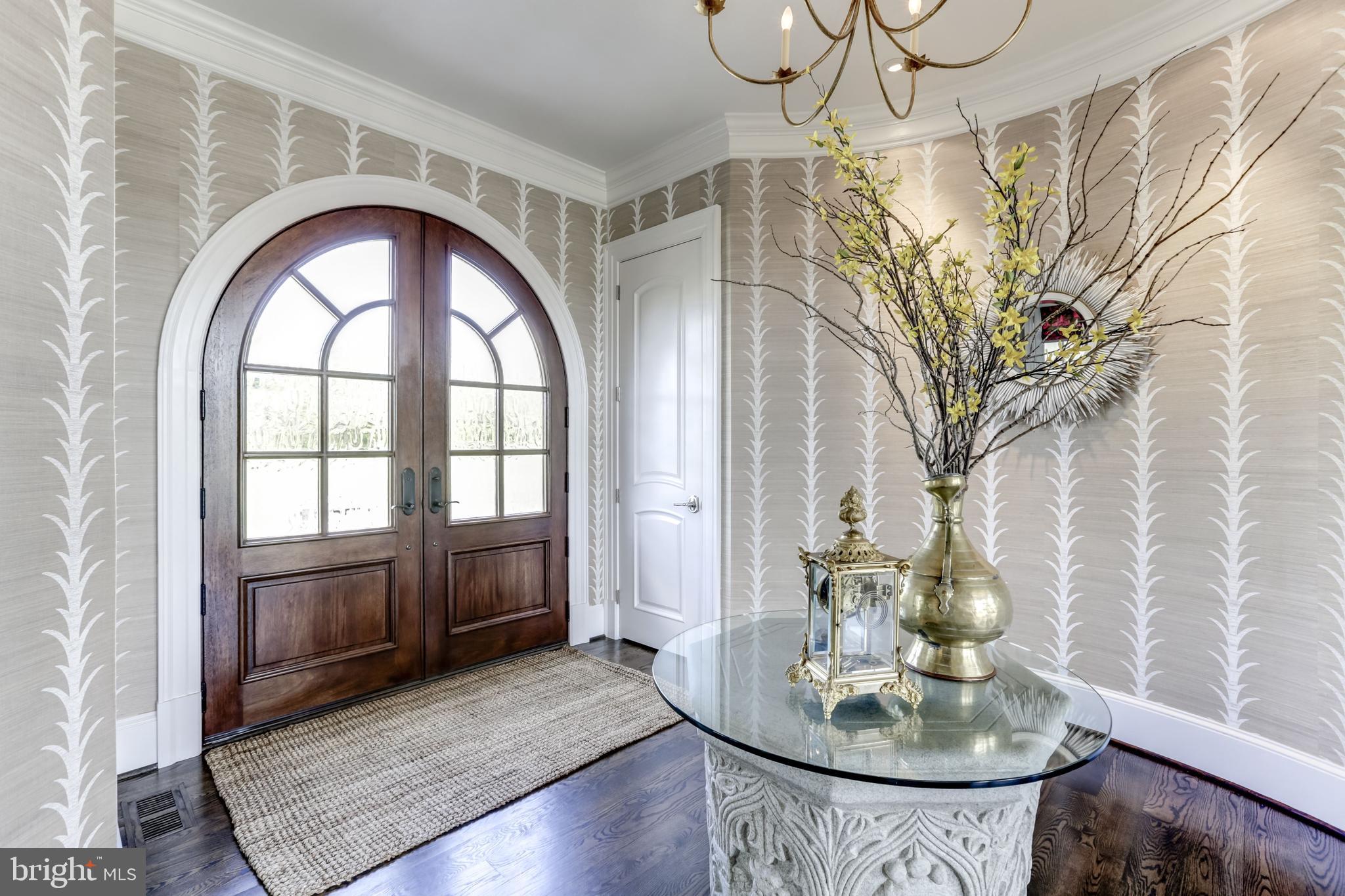 CREIGHTON FARMS - Residential