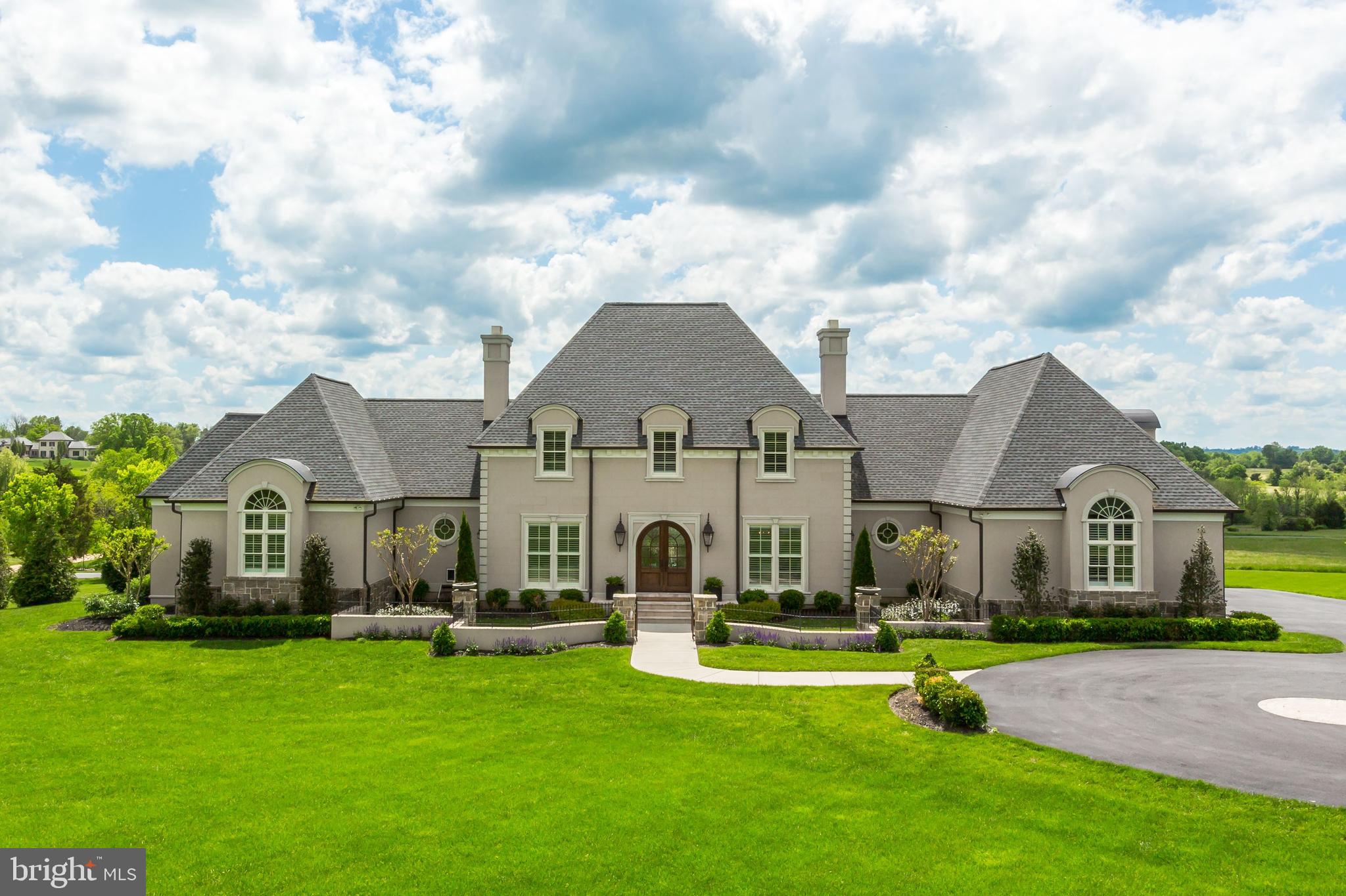 CREIGHTON FARMS - Residential