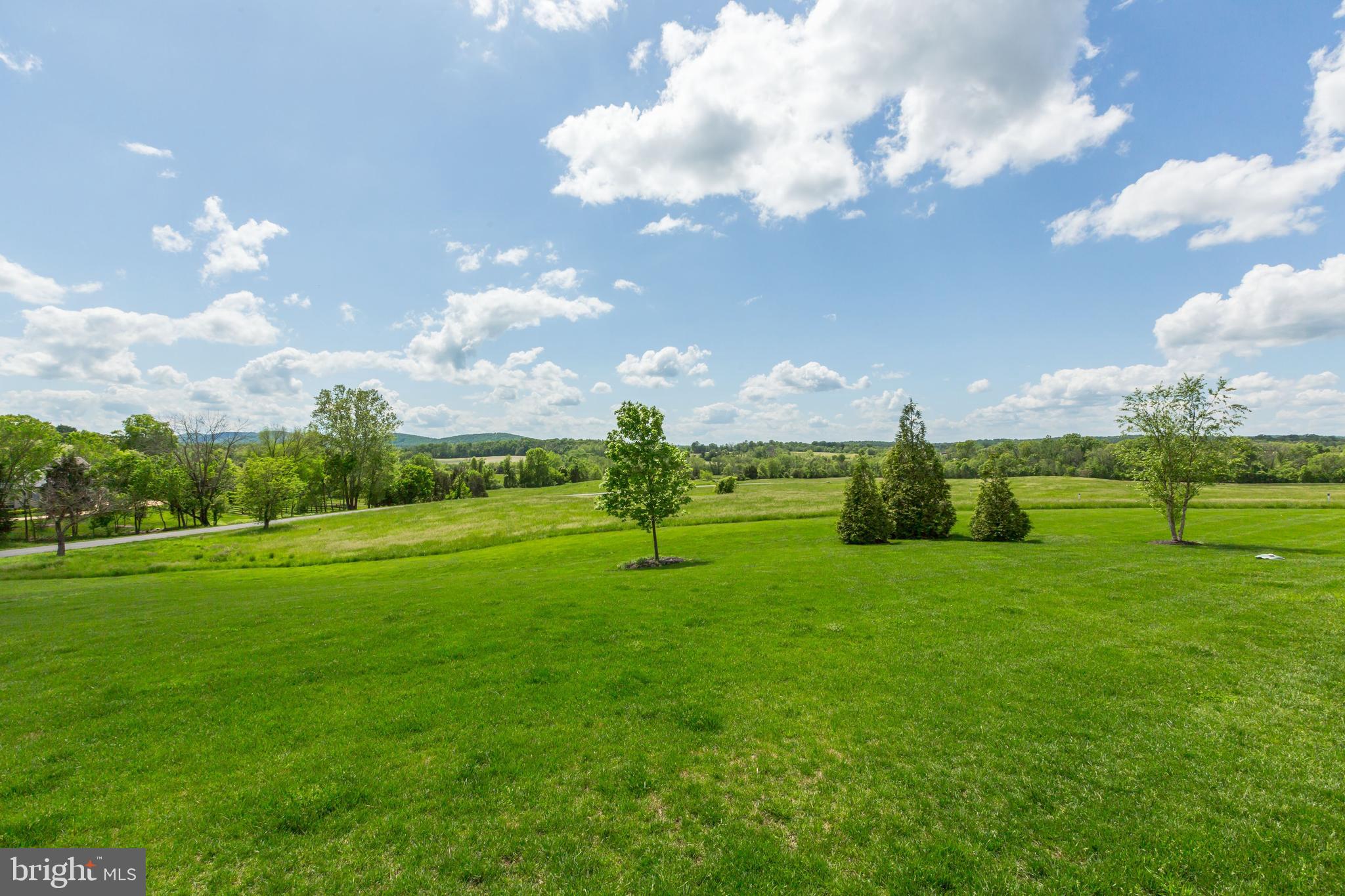 CREIGHTON FARMS - Residential