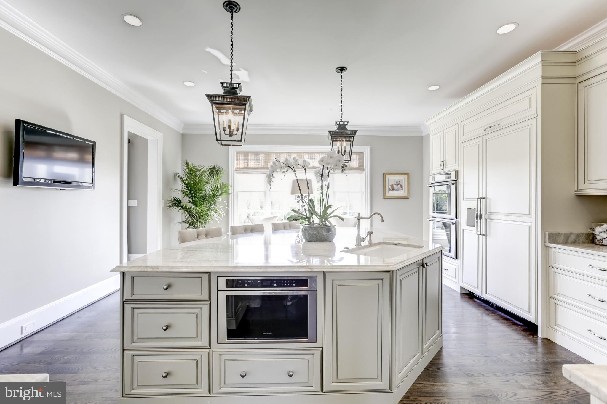 CREIGHTON FARMS - Residential