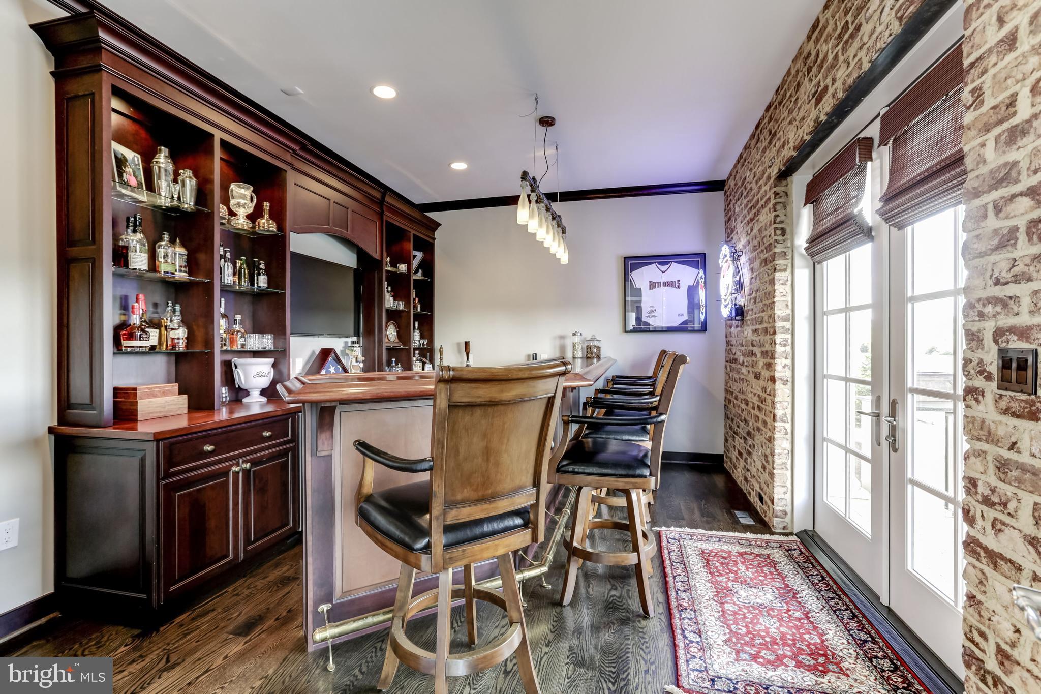 CREIGHTON FARMS - Residential