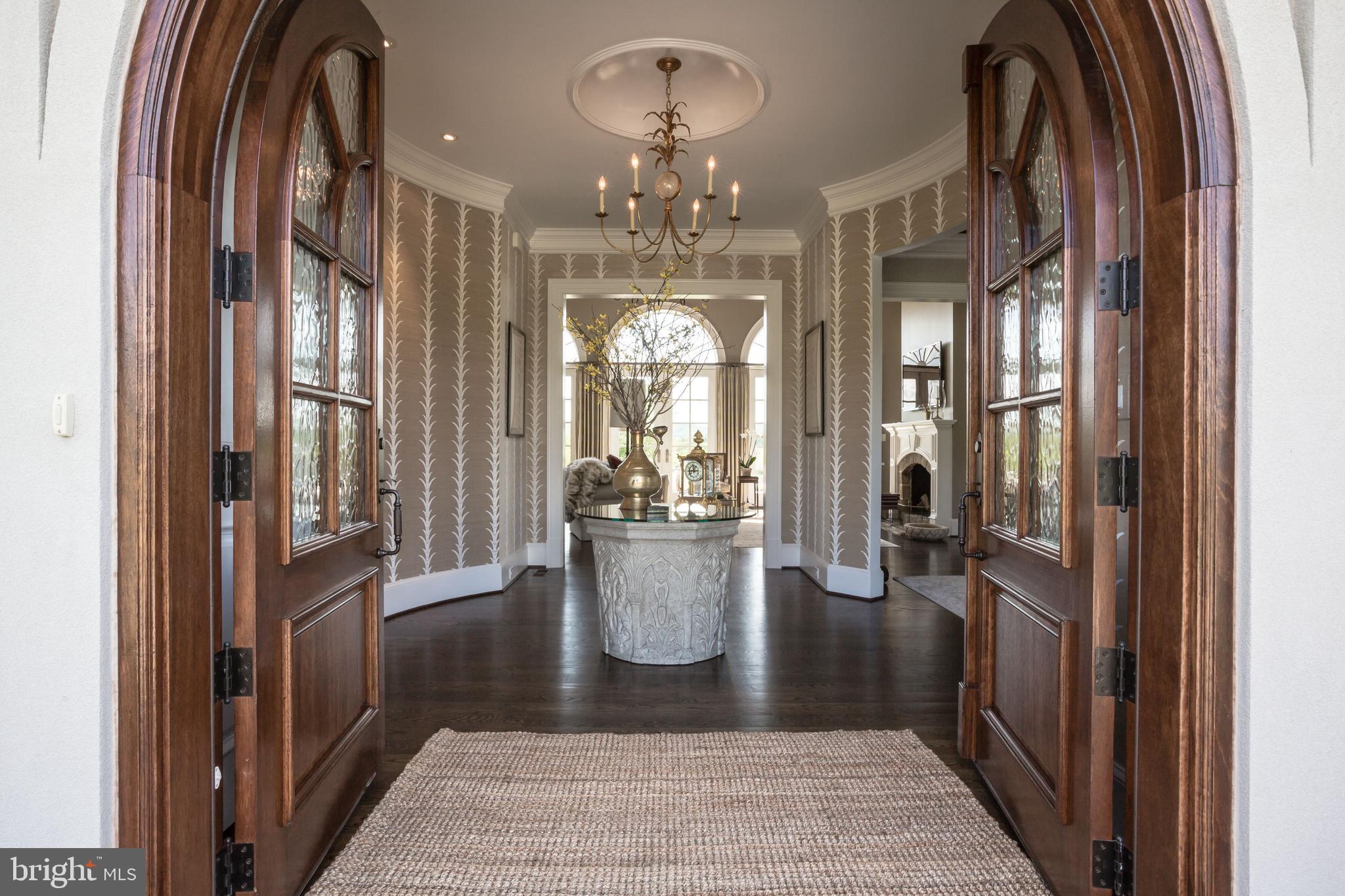 CREIGHTON FARMS - Residential