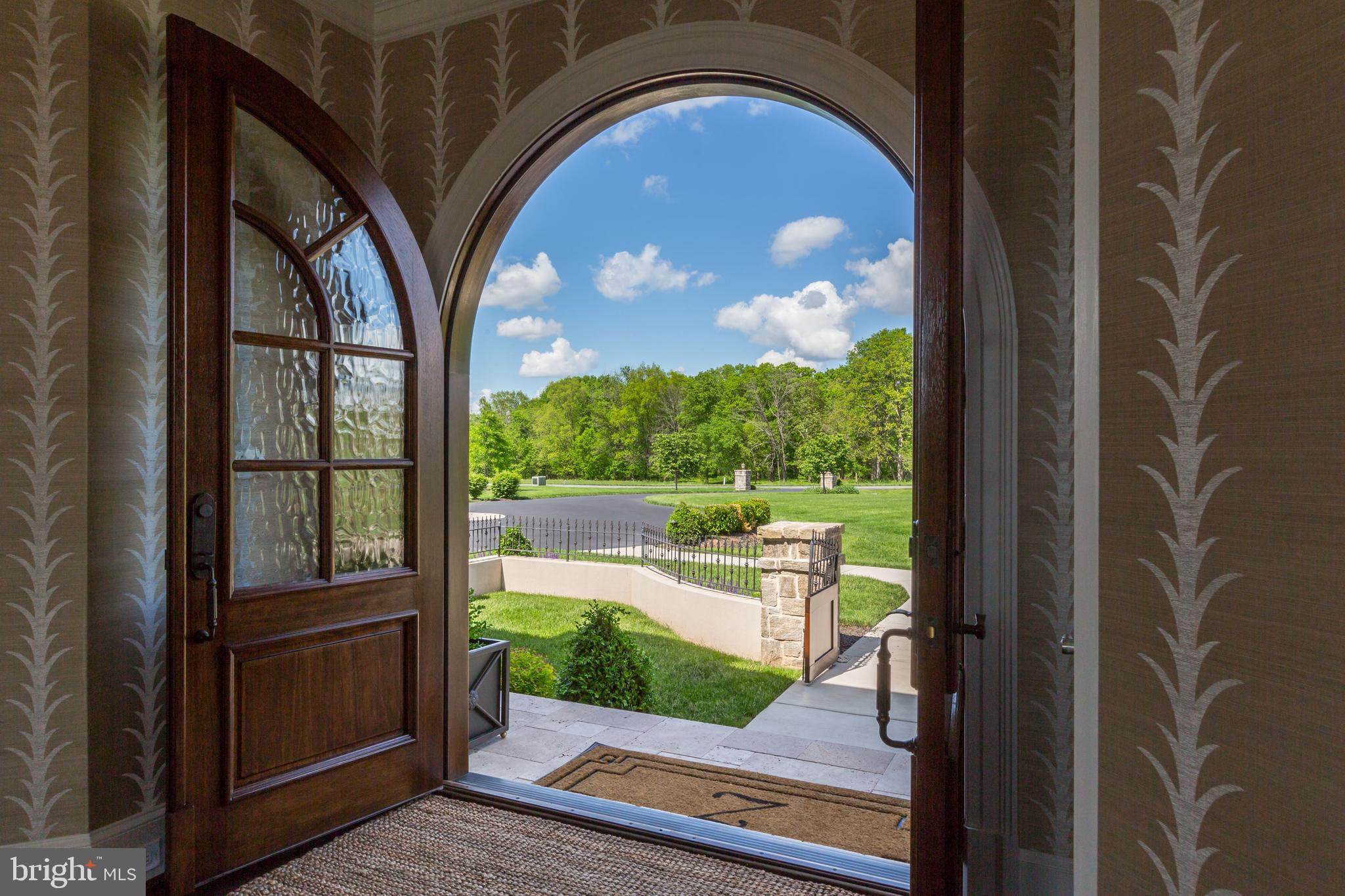 CREIGHTON FARMS - Residential