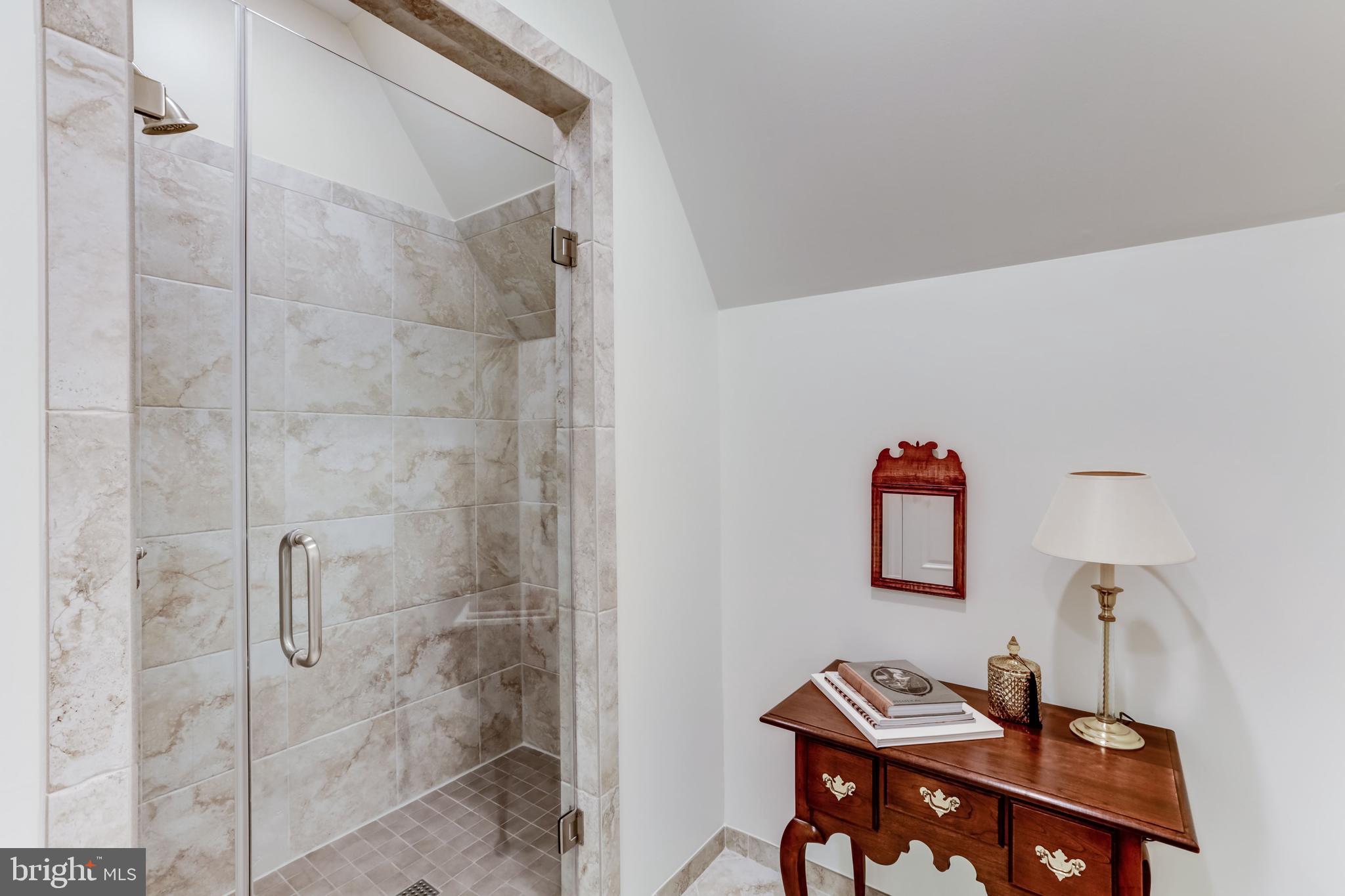 CREIGHTON FARMS - Residential