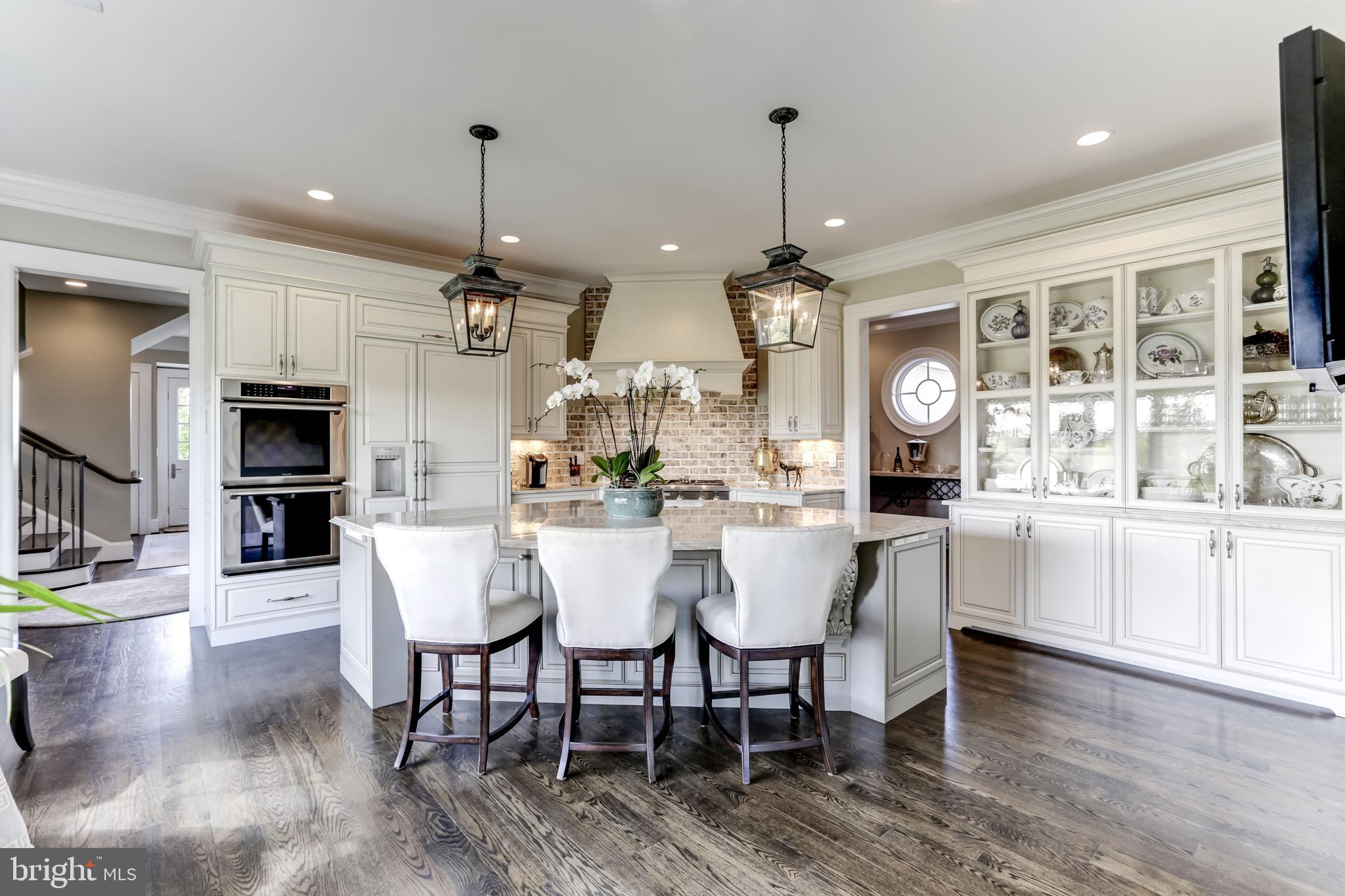 CREIGHTON FARMS - Residential