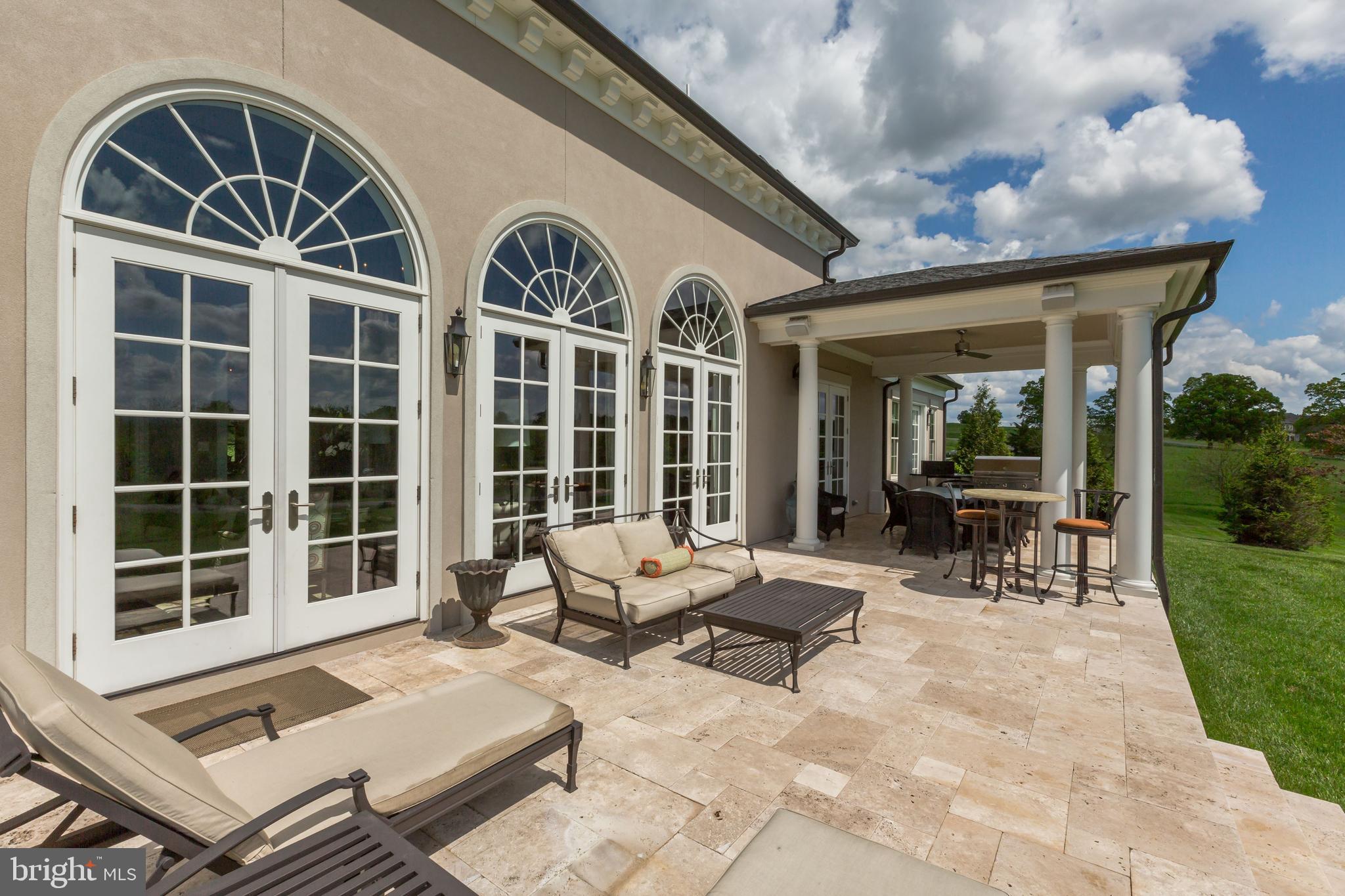 CREIGHTON FARMS - Residential