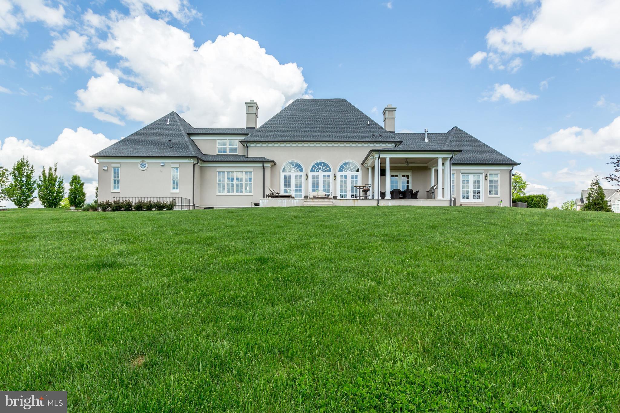 CREIGHTON FARMS - Residential