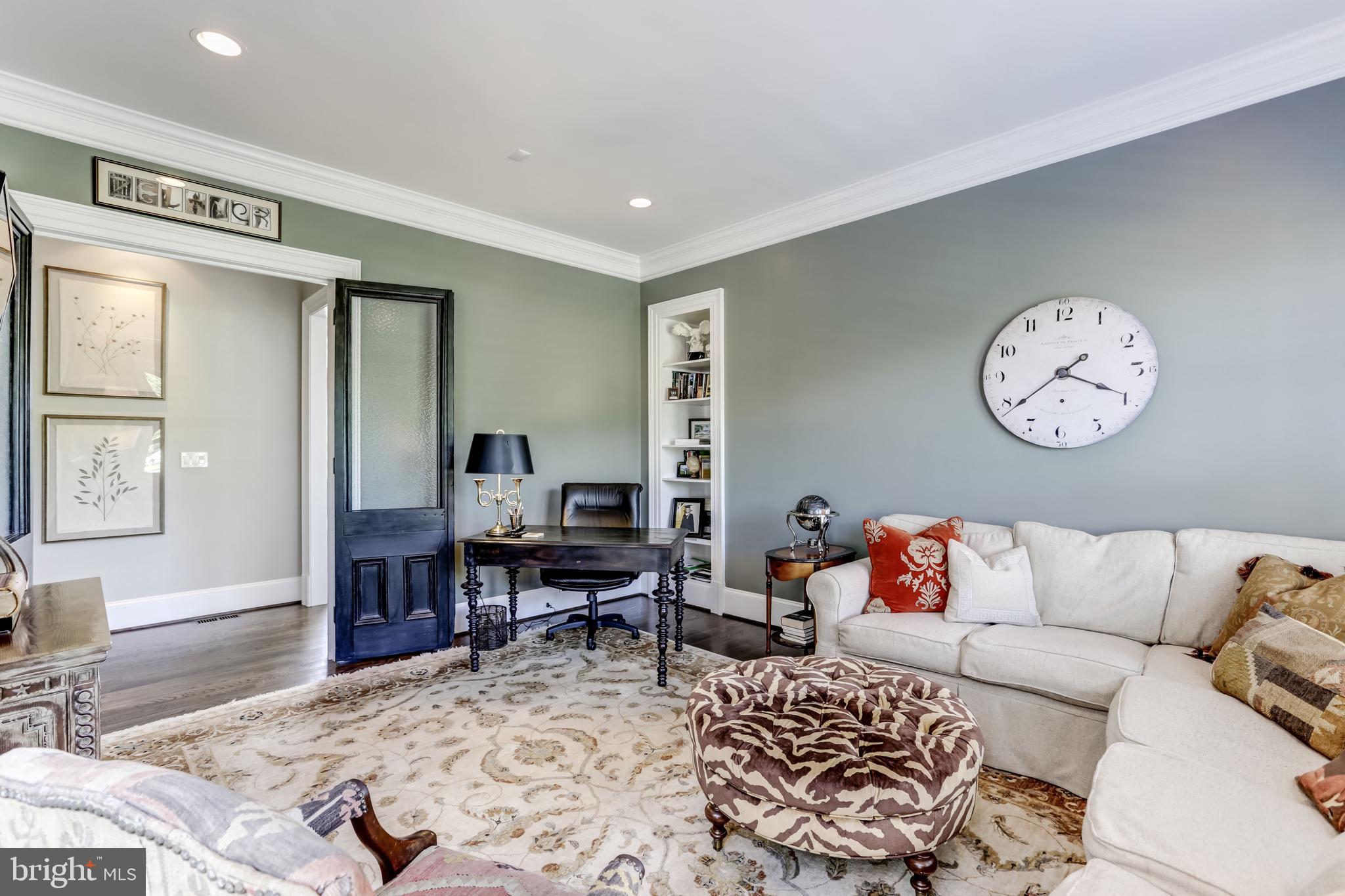 CREIGHTON FARMS - Residential