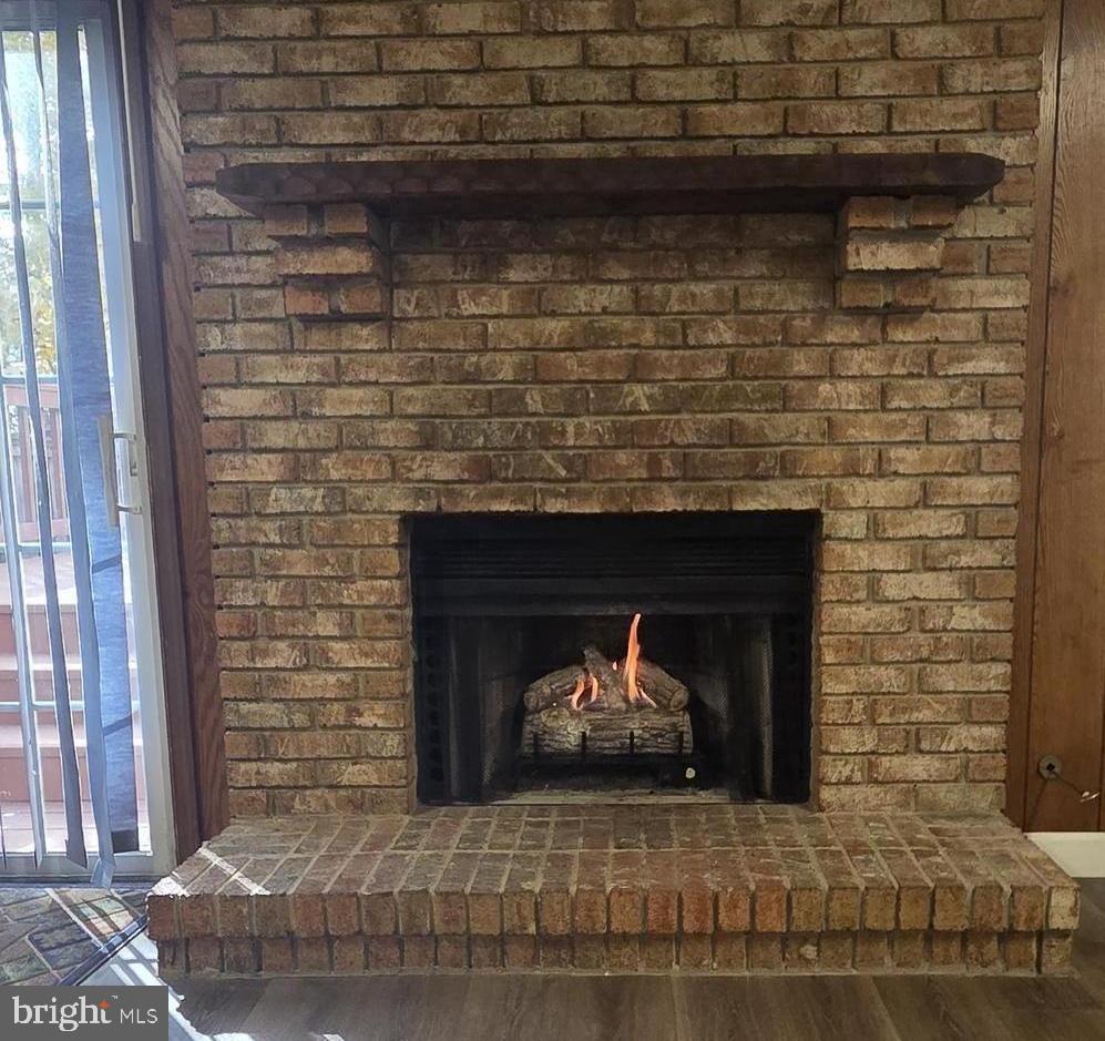 FAIR WOODS - Residential Lease