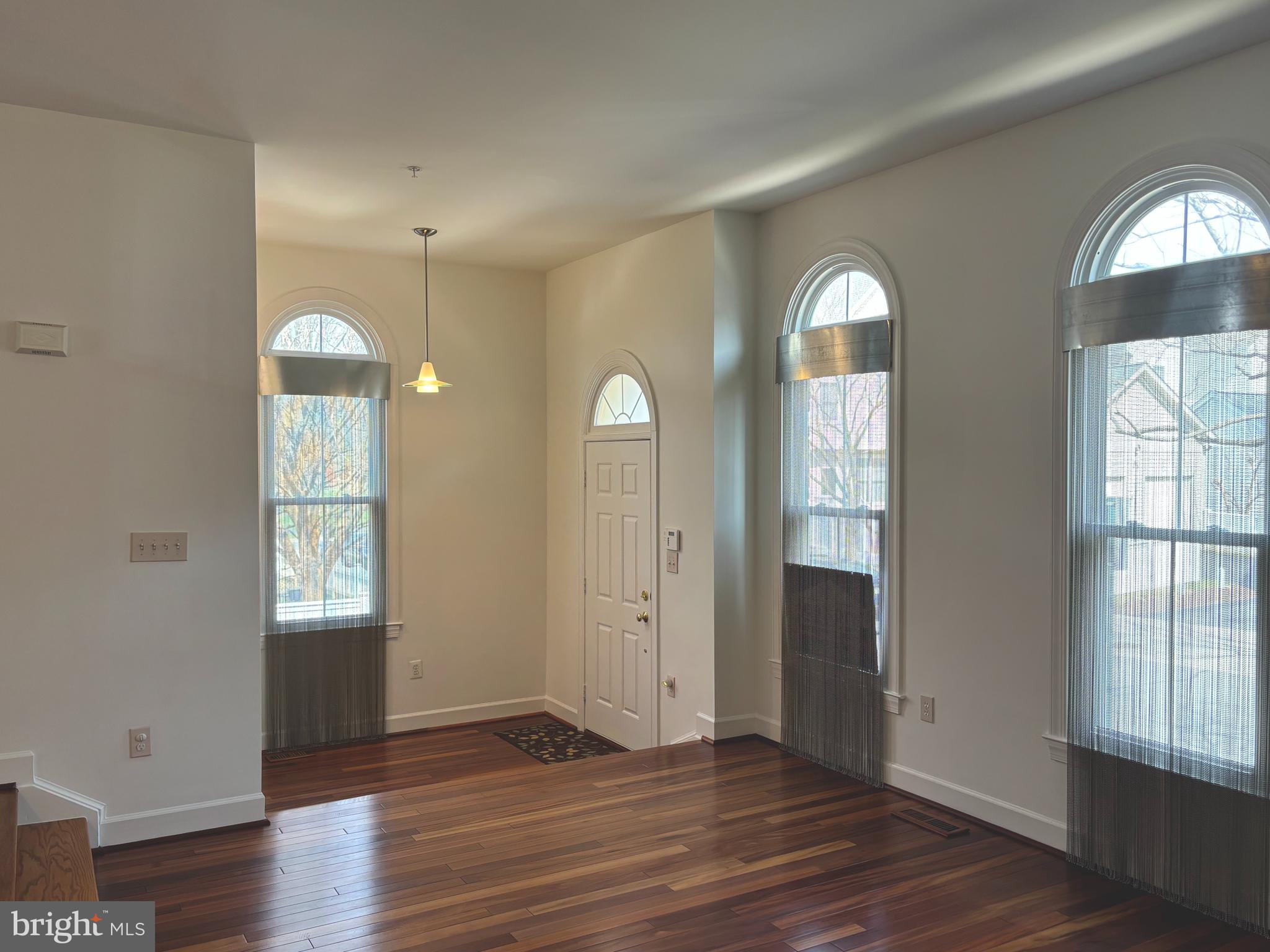 CRESTFIELD DRIVE 1120