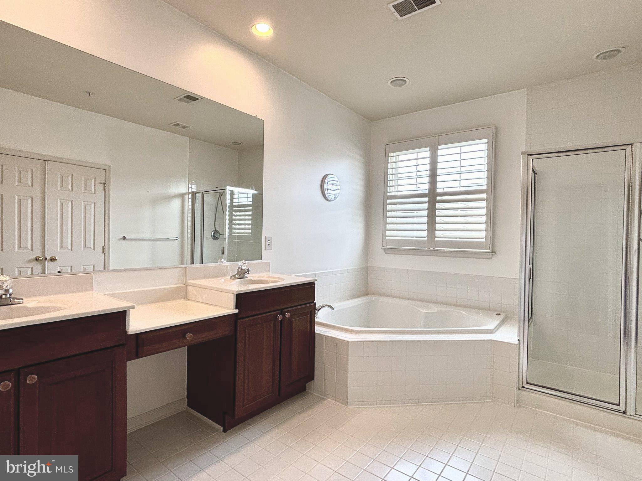 KING FARM BAILEYS COMMON - Residential