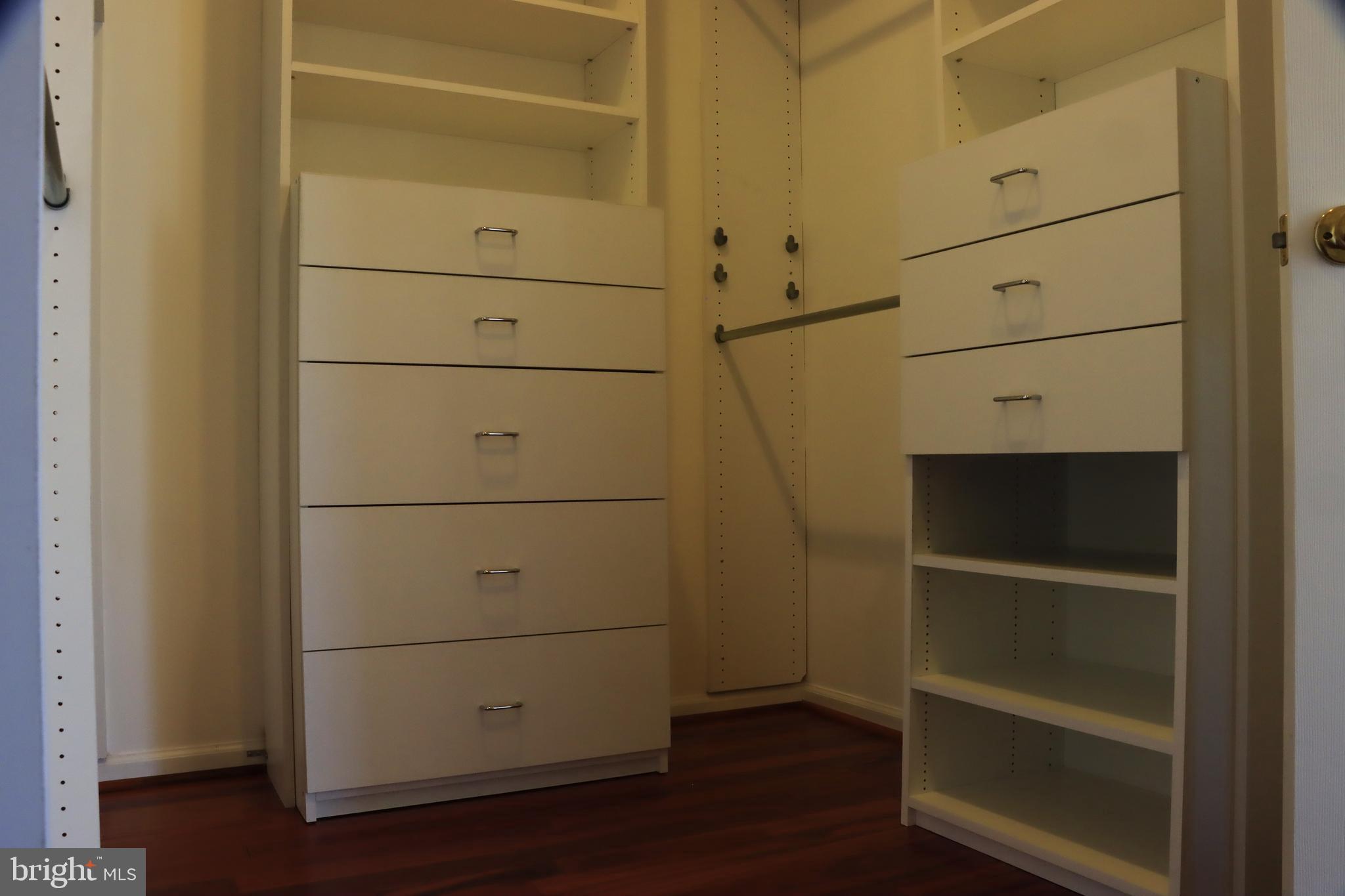 KING FARM BAILEYS COMMON - Residential