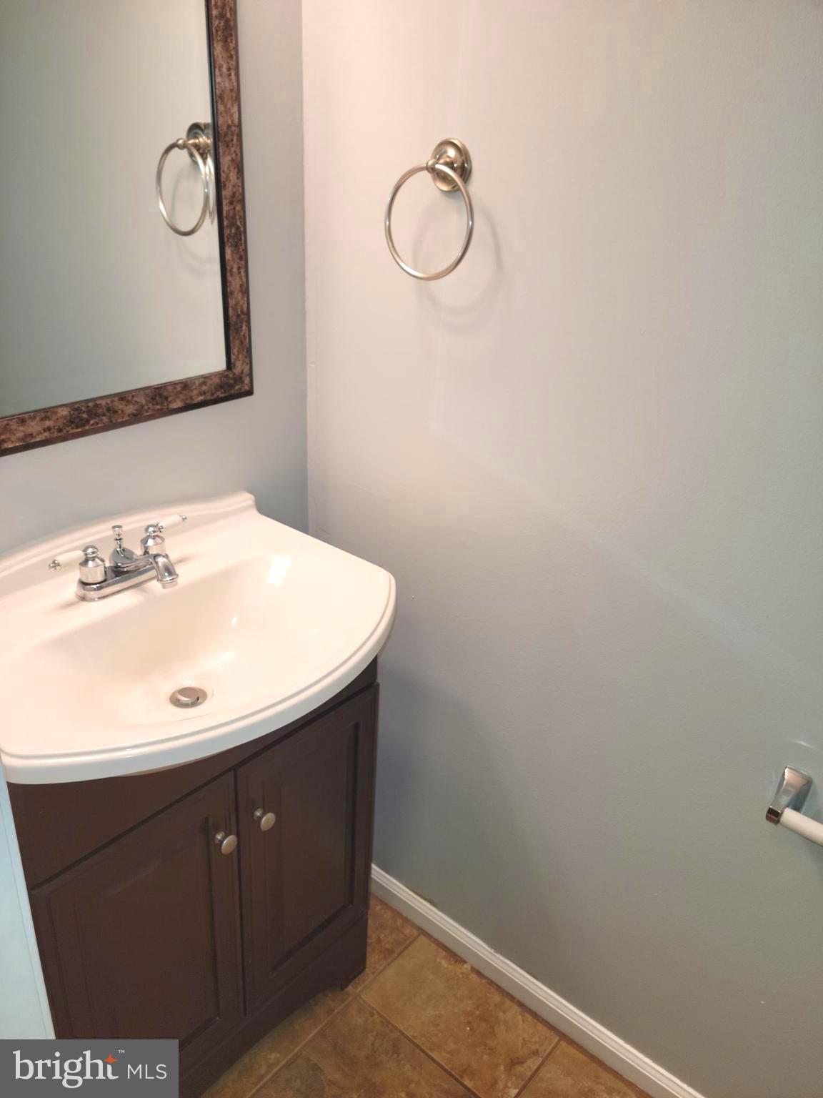 YORKSHIRE COMMONS - Residential Lease