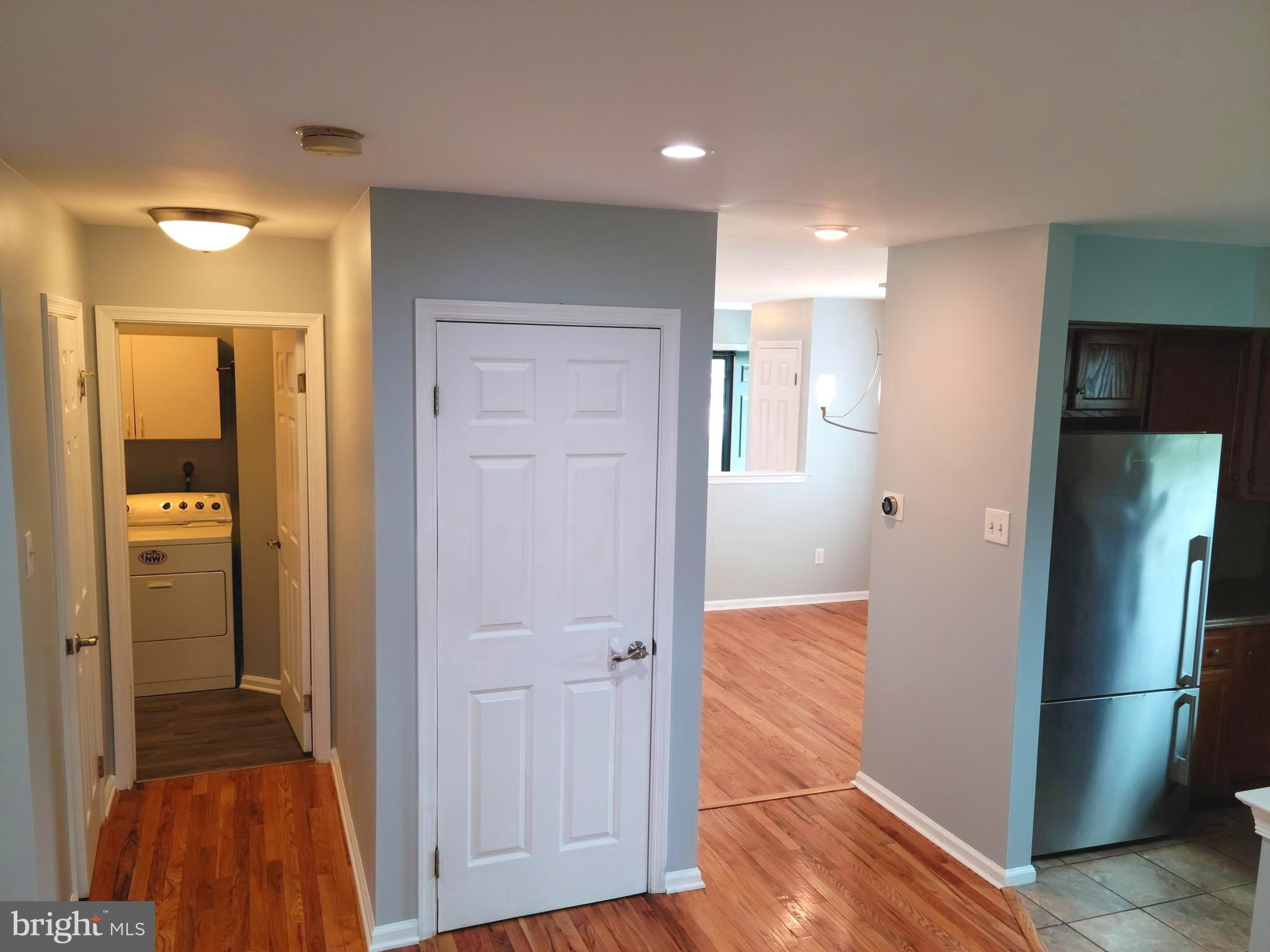 YORKSHIRE COMMONS - Residential Lease