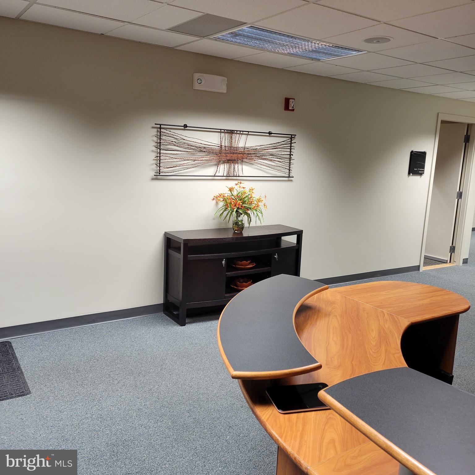 EXECUTIVE PARK NORTH - Commercial Lease