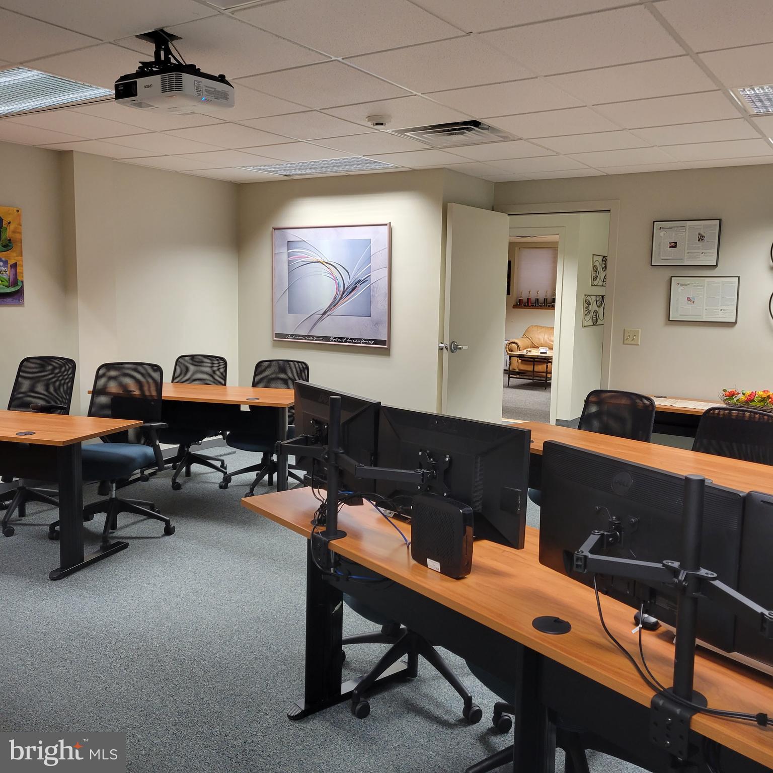 EXECUTIVE PARK NORTH - Commercial Lease