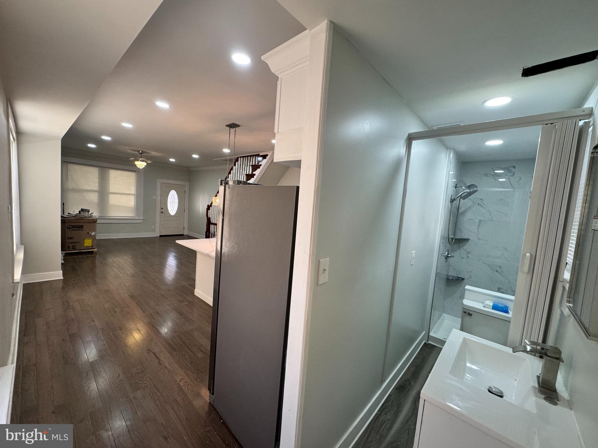 GIRARD ESTATES - Residential