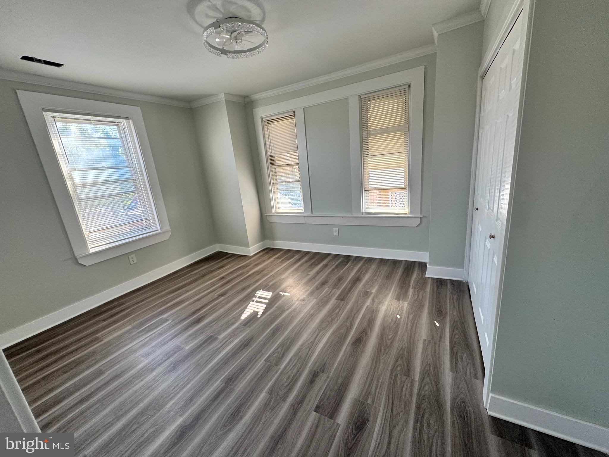 GIRARD ESTATES - Residential