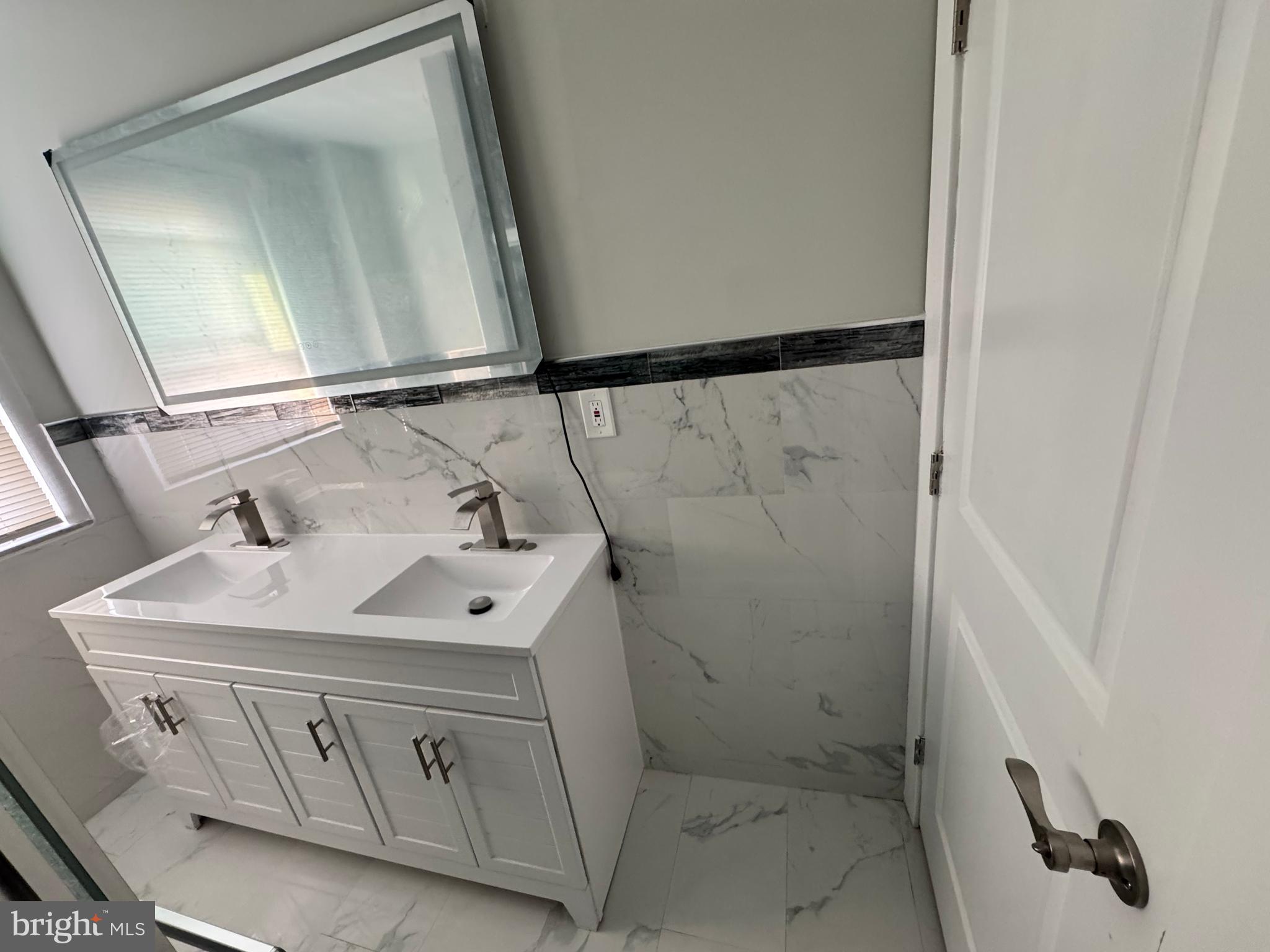 GIRARD ESTATES - Residential