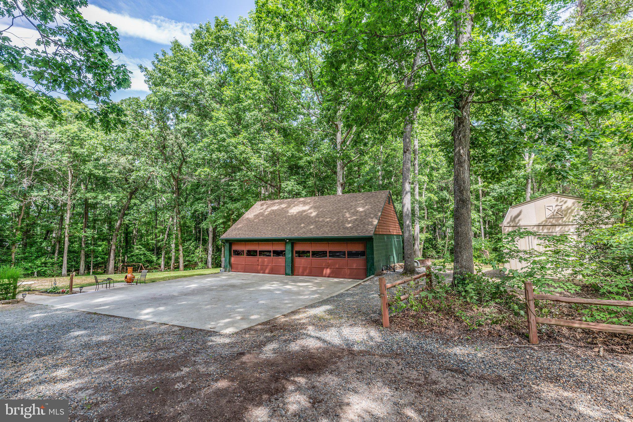 CHAPEL HILLS - Residential