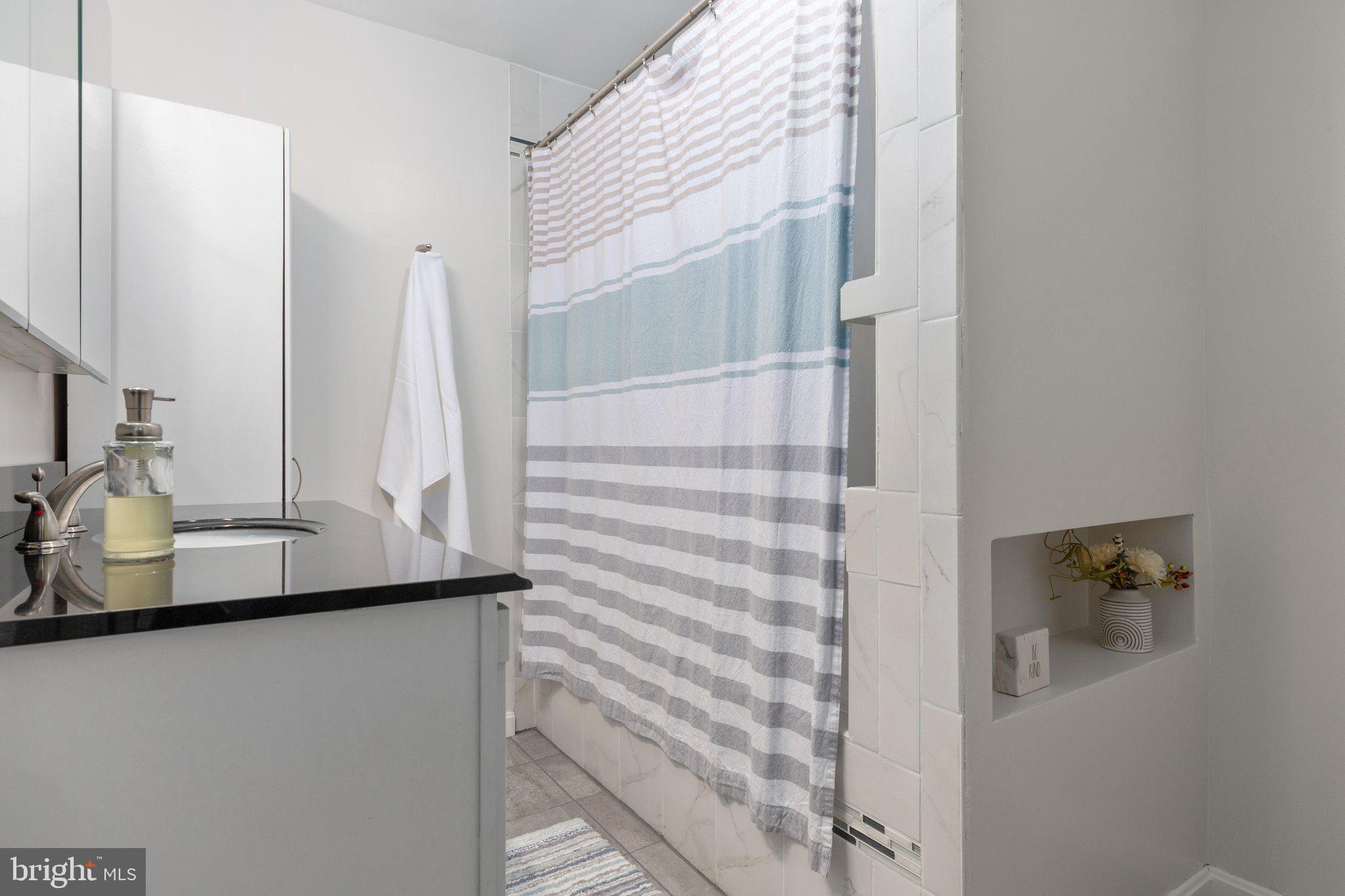 CHAPEL HILLS - Residential