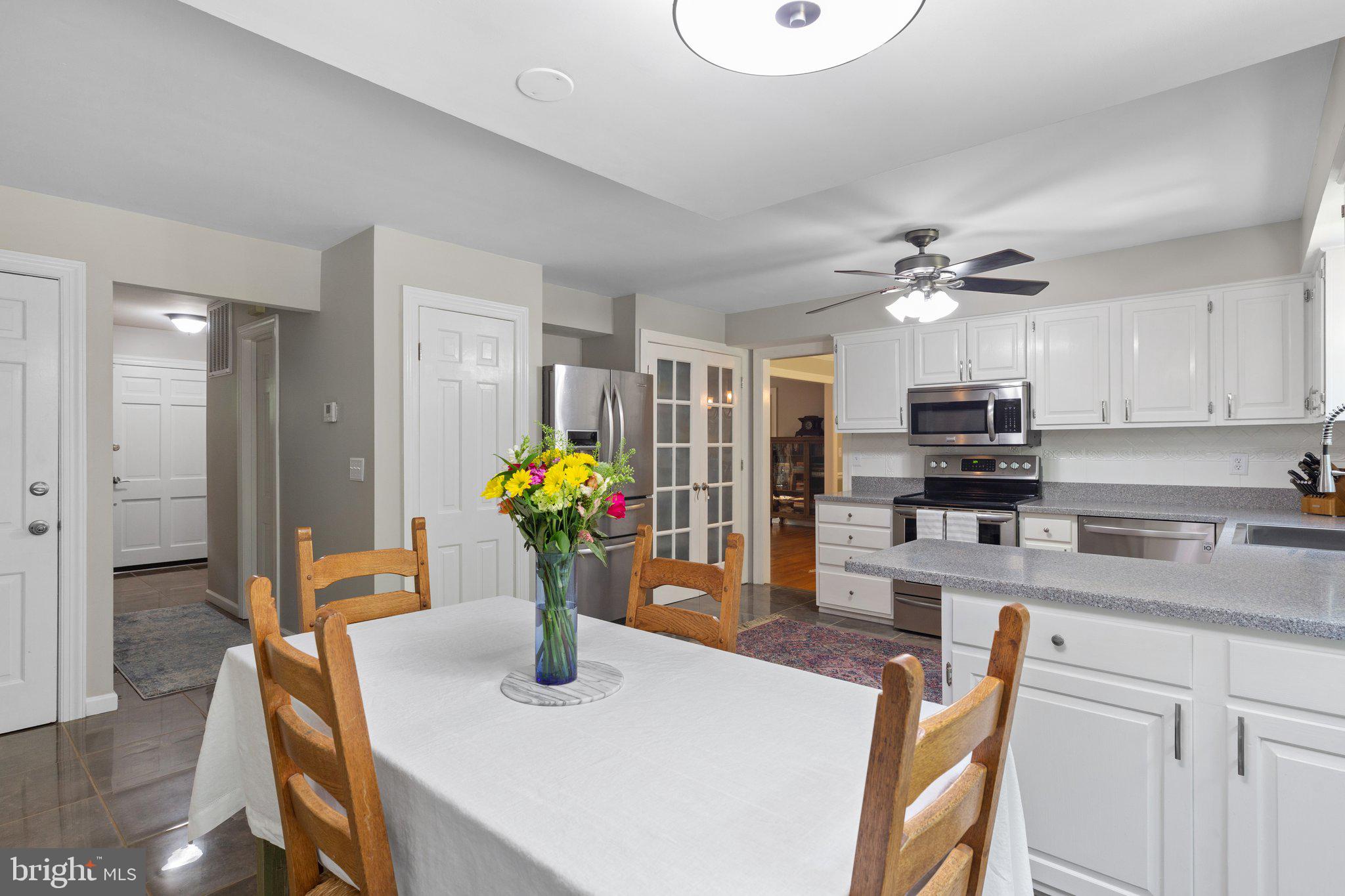 CHAPEL HILLS - Residential