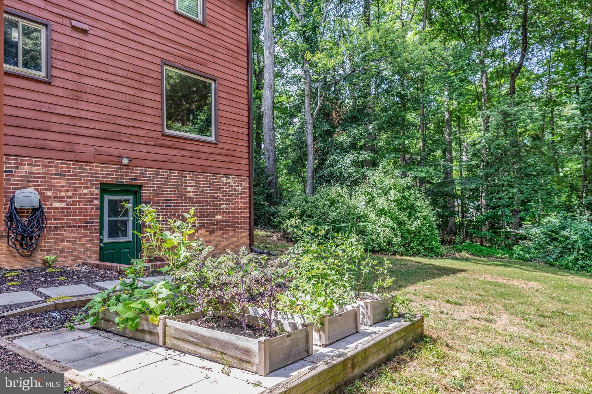 CHAPEL HILLS - Residential