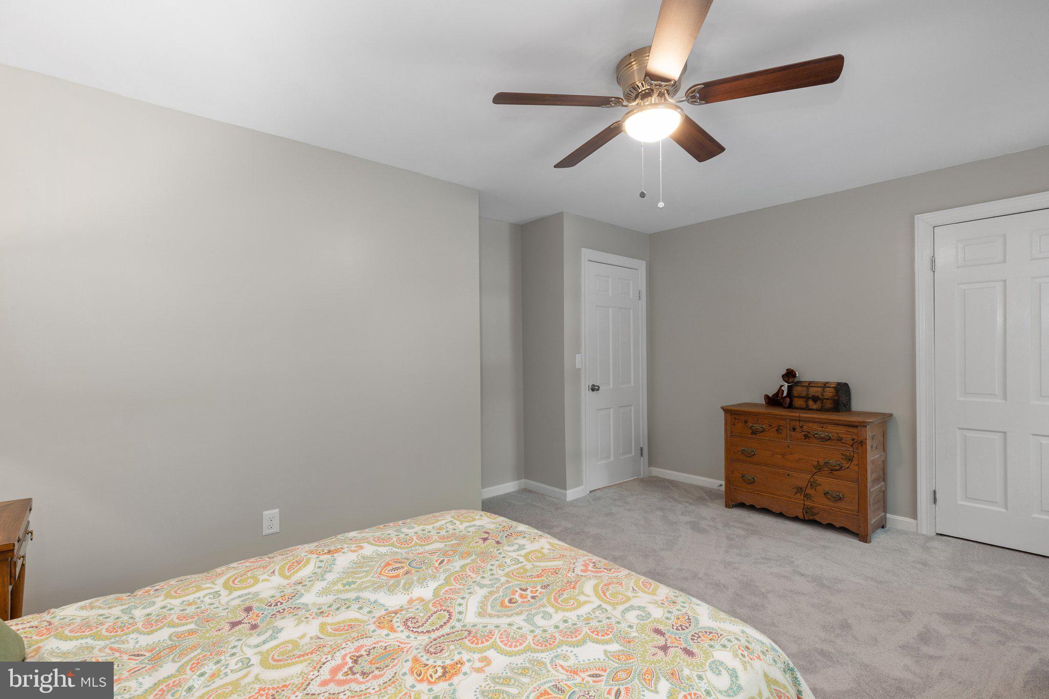 CHAPEL HILLS - Residential