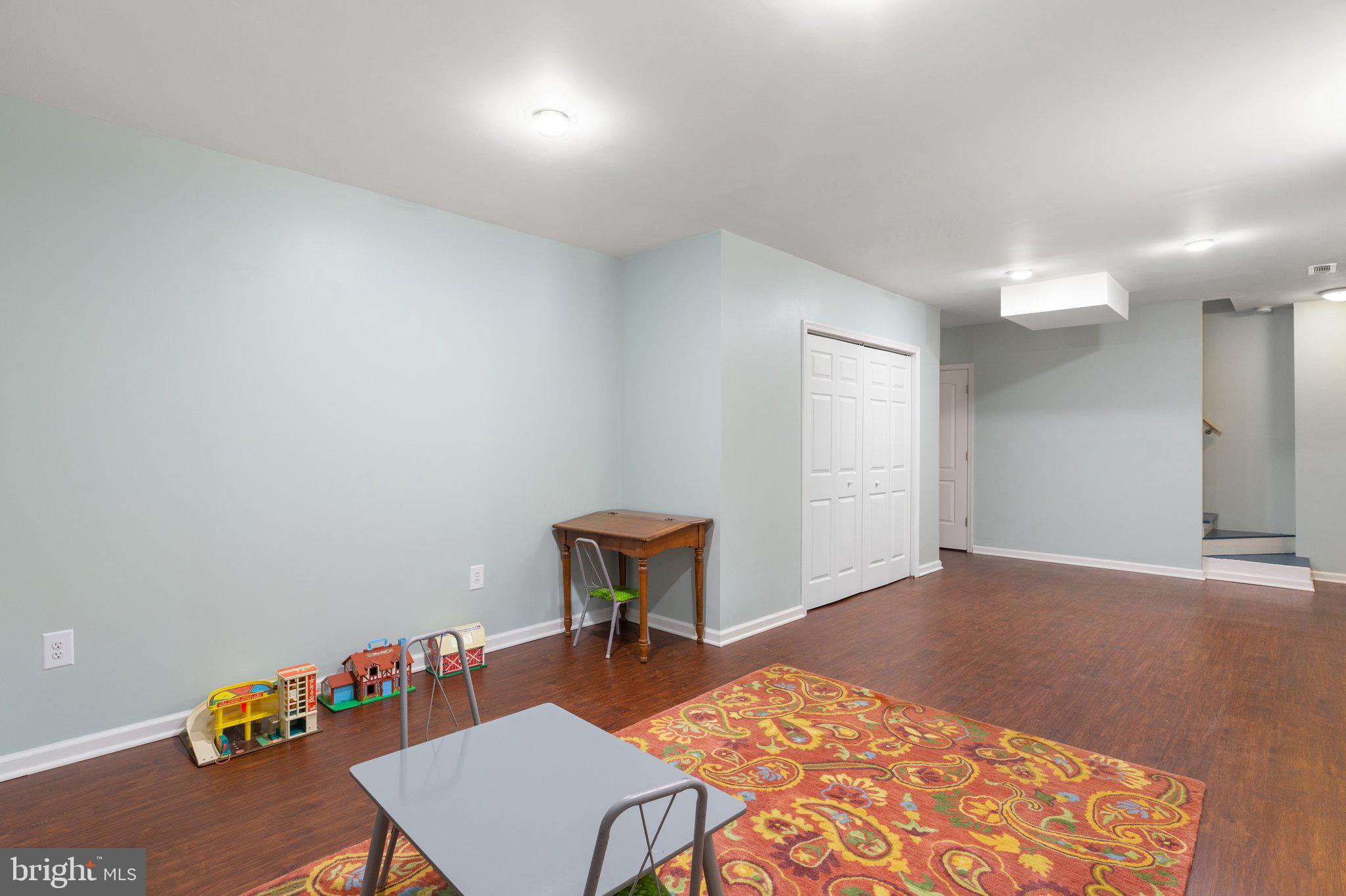 CHAPEL HILLS - Residential