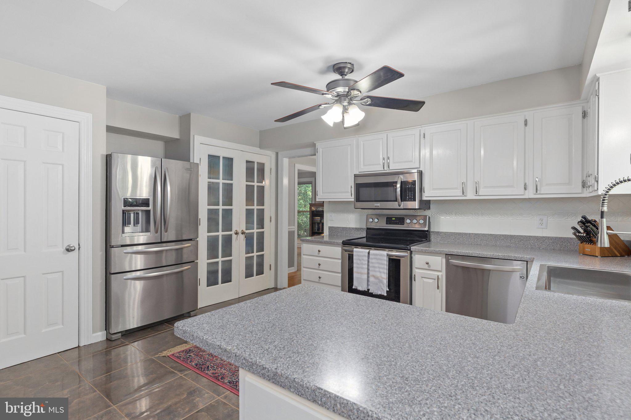 CHAPEL HILLS - Residential