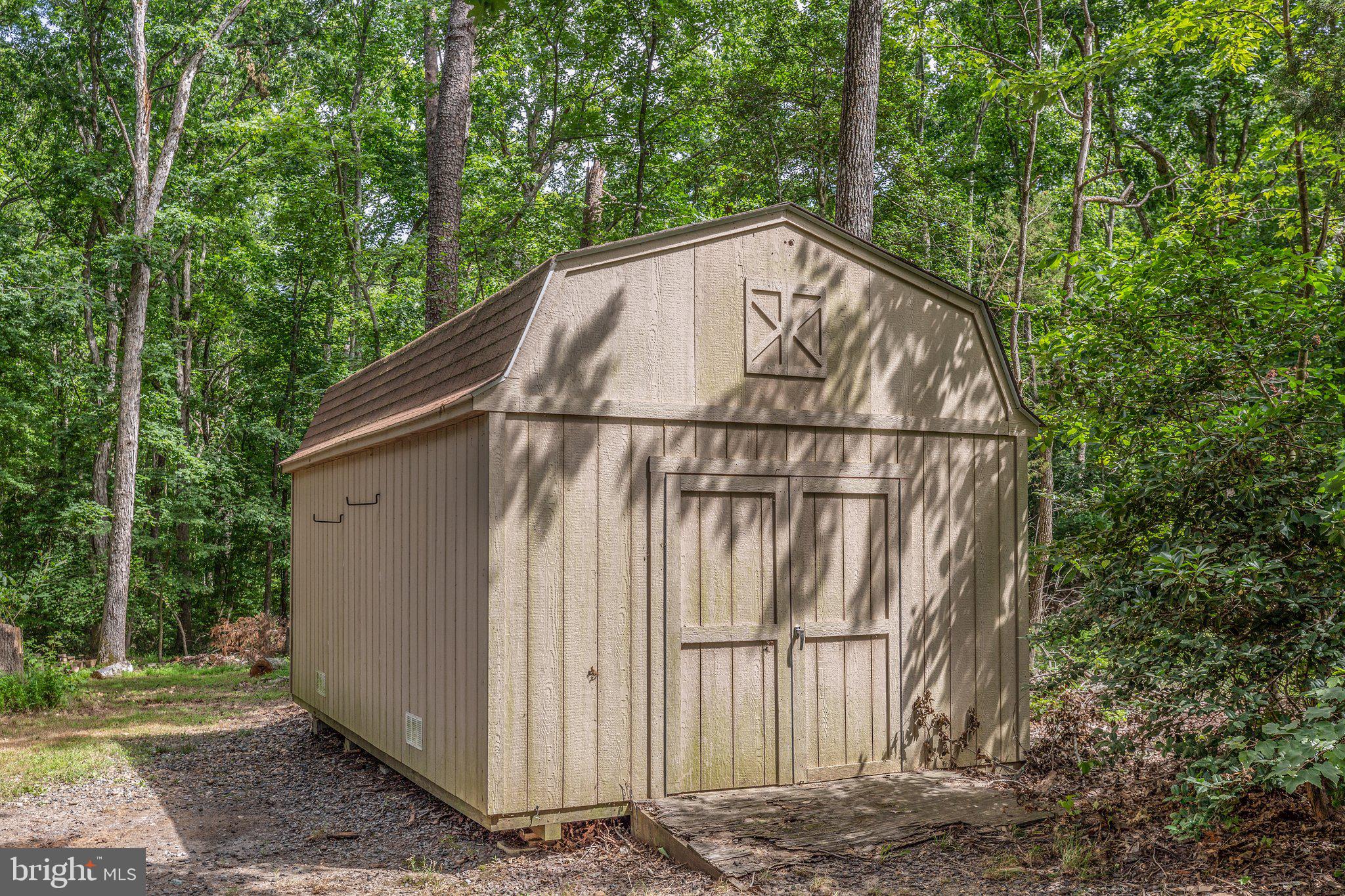 CHAPEL HILLS - Residential