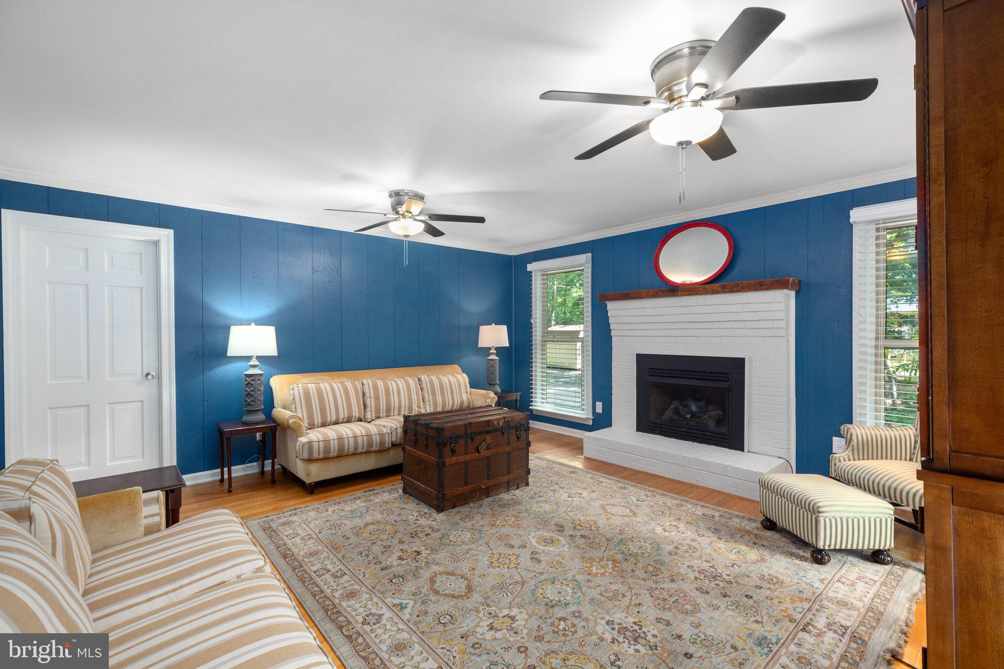 CHAPEL HILLS - Residential