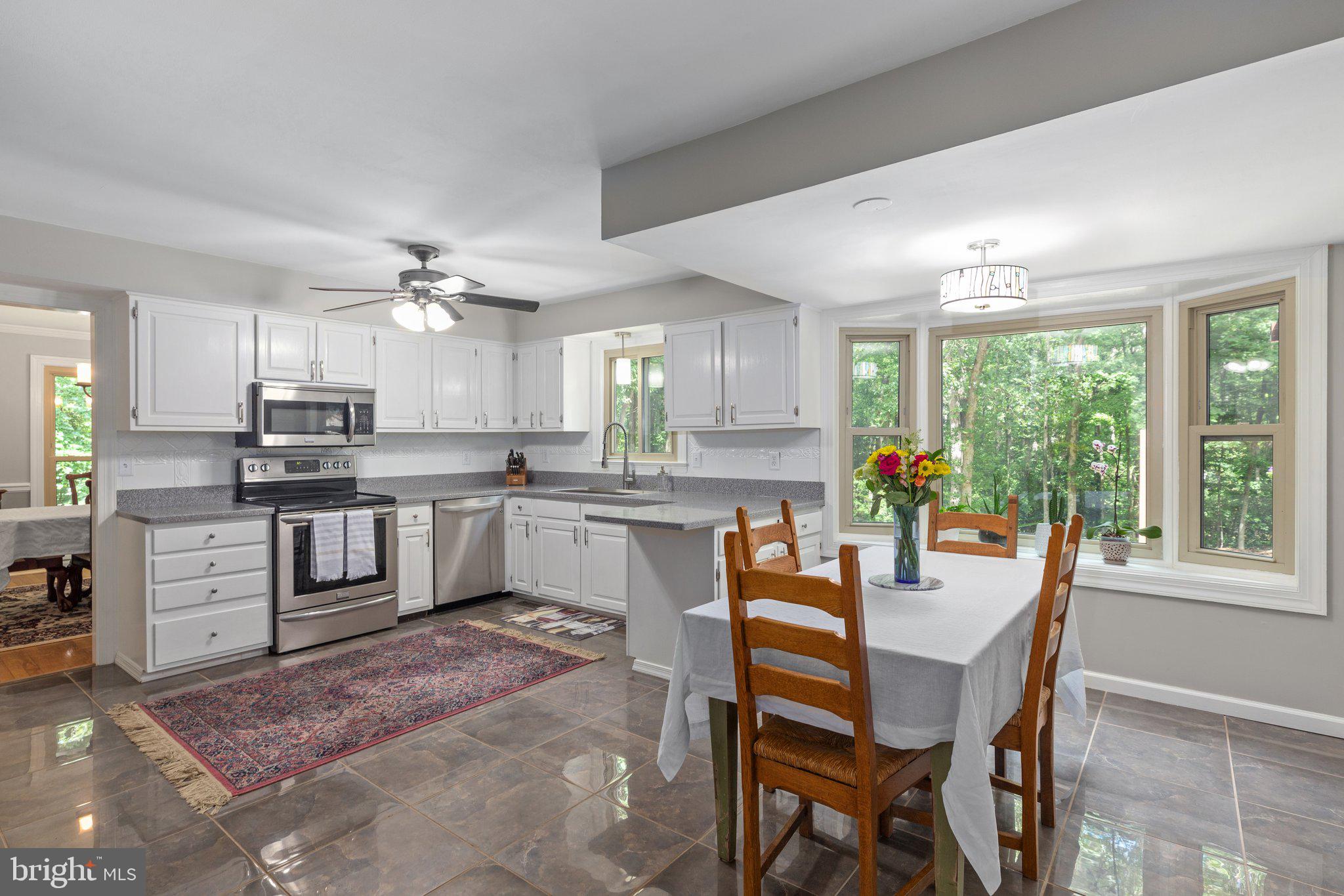 CHAPEL HILLS - Residential