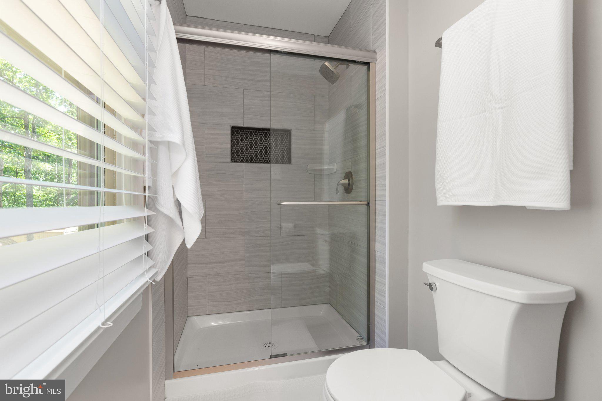 CHAPEL HILLS - Residential