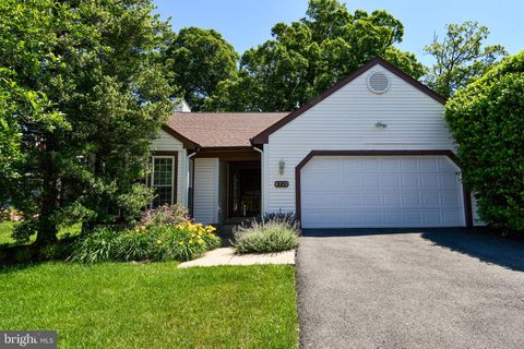 Photo of 6730 Anders Terrace, SPRINGFIELD, VA 22151 (MLS # VAFX2310386)