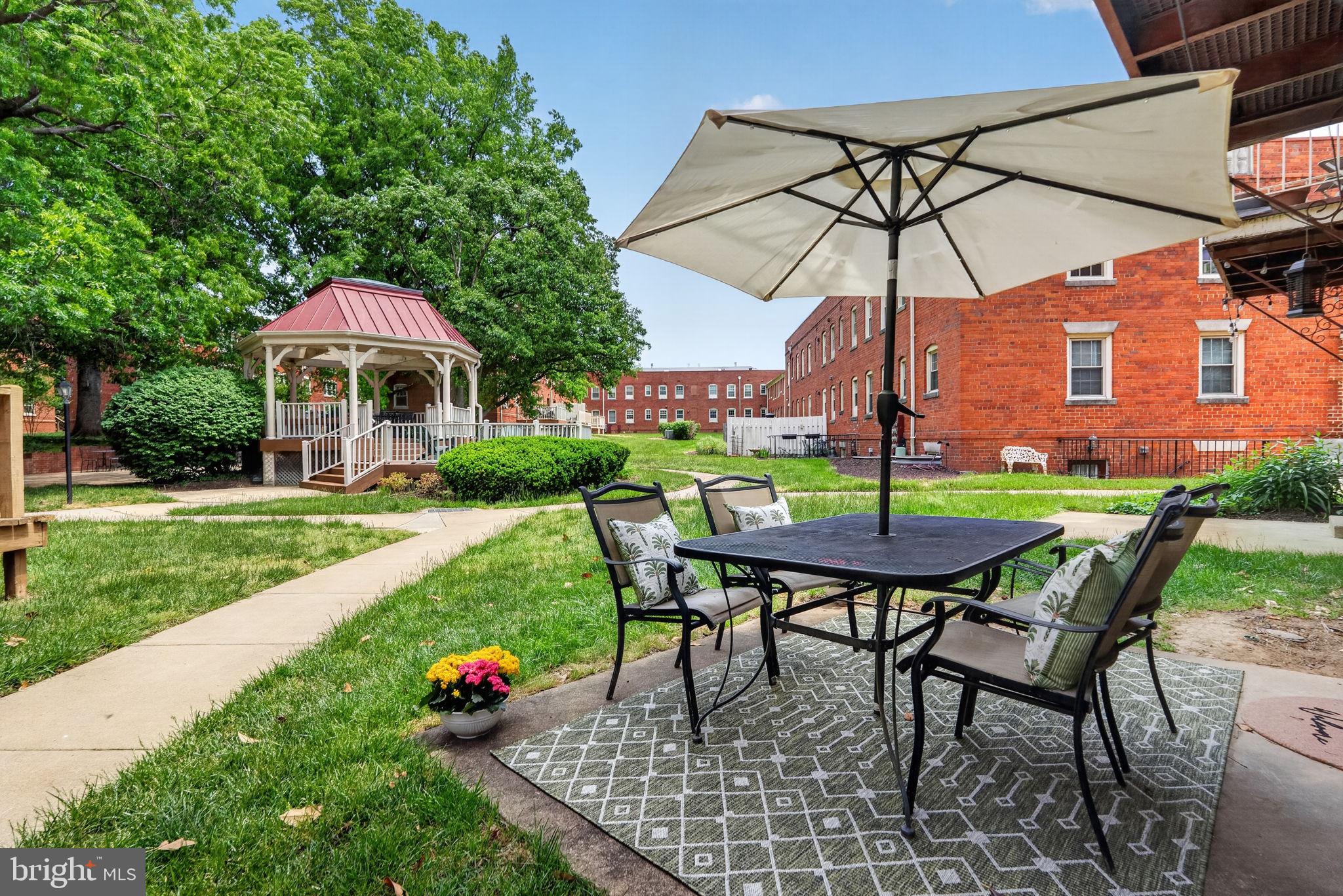 HARBOR TERRACE - Residential
