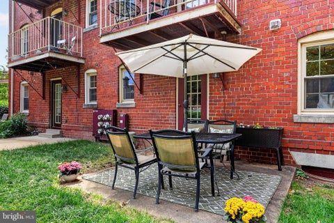 Photo of 1301 E Abingdon Drive #1, ALEXANDRIA, VA 22314 (MLS # VAAX2060796)